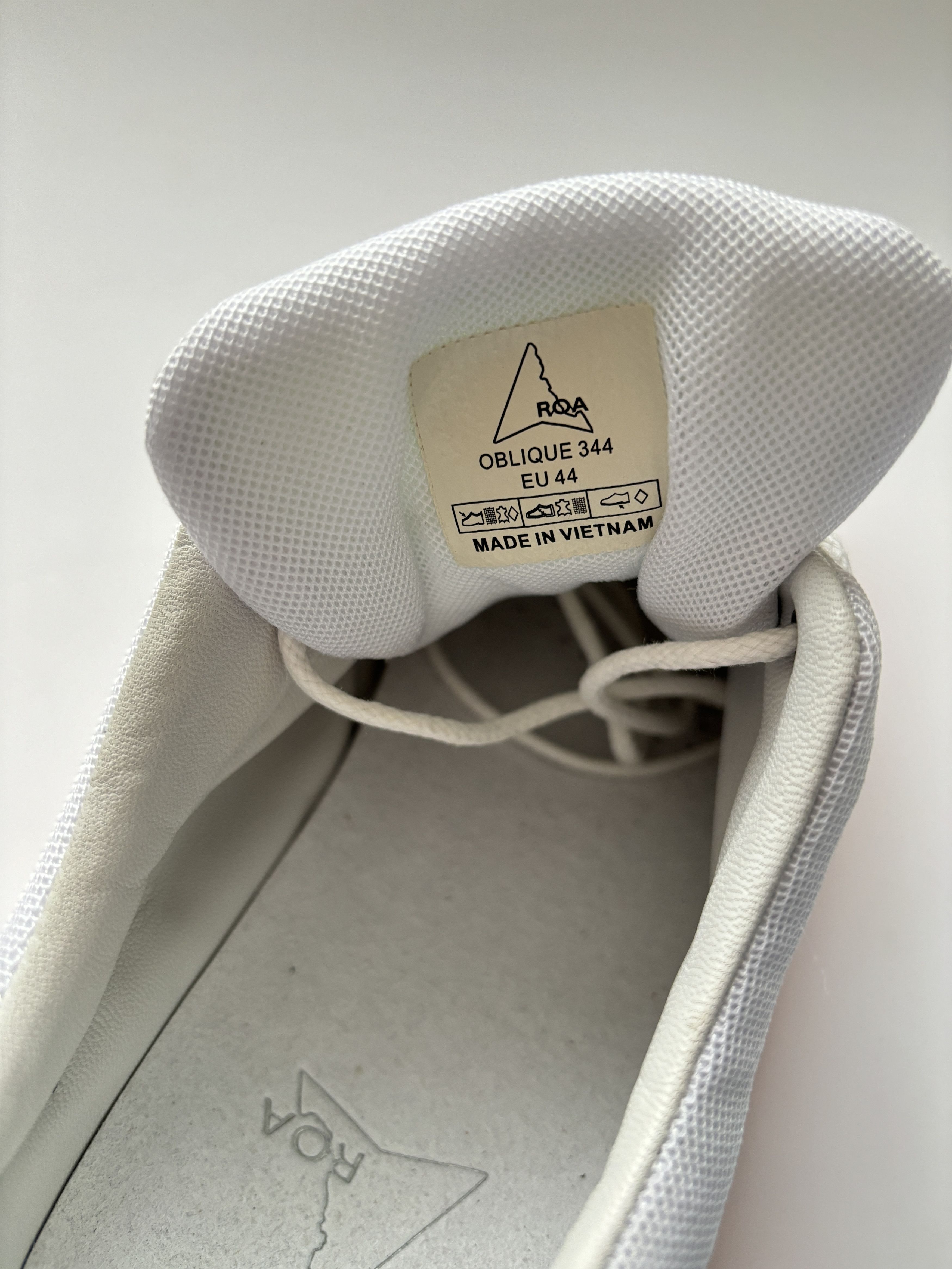 ROA ⚡️QUICK SALE⚡️ROA Oblique White Orange Sole Hiking Sneaker Size US 11 / EU 44 - 8 Thumbnail