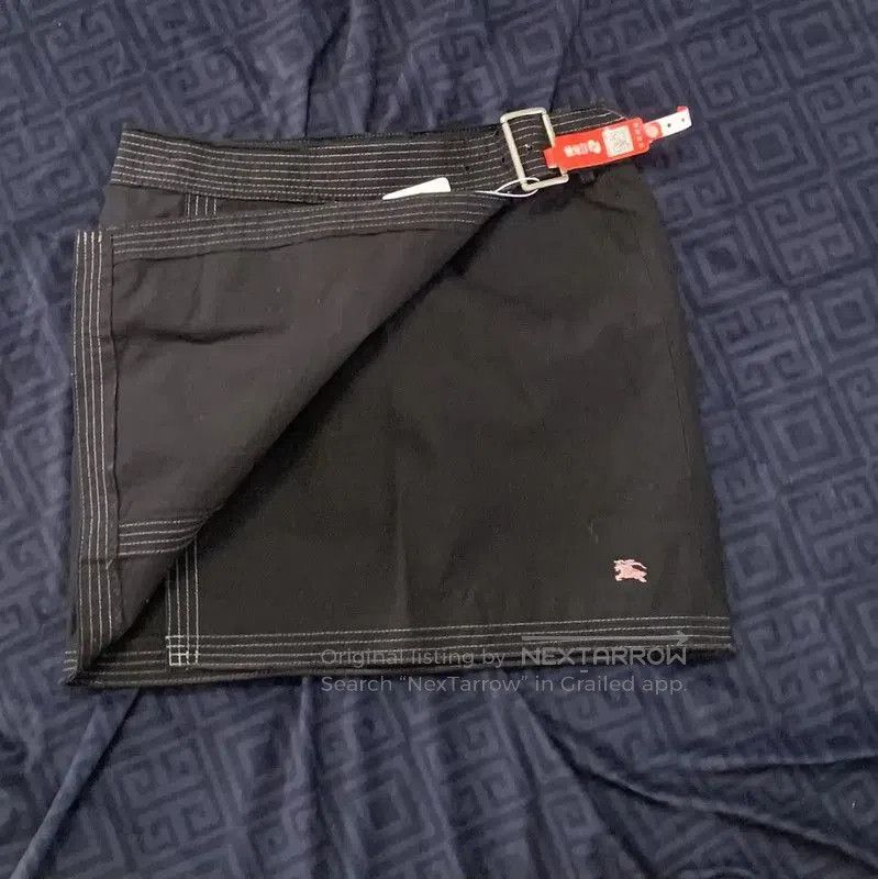 Other Burberry Black Cotton Blend Short Skirt. Size 27" / US 4 / IT 40 - 3 Thumbnail
