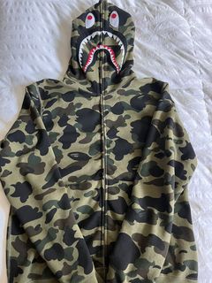 Harga hoodie bape sales shark