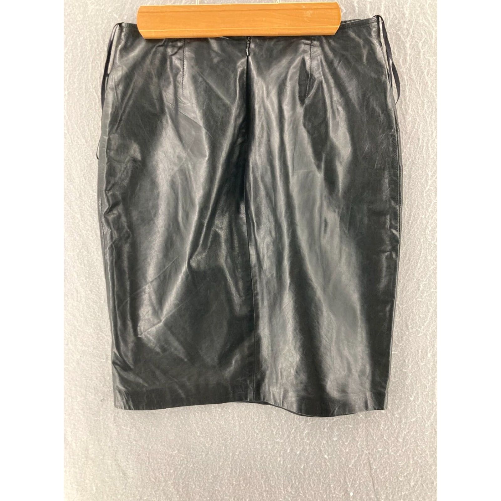 Vintage Linda Allard Ellen Tracy Skirt Womens 4 Leather Knee Length Black Pencil Straight 90s Size 27" / US 4 / IT 40 - 5 Thumbnail