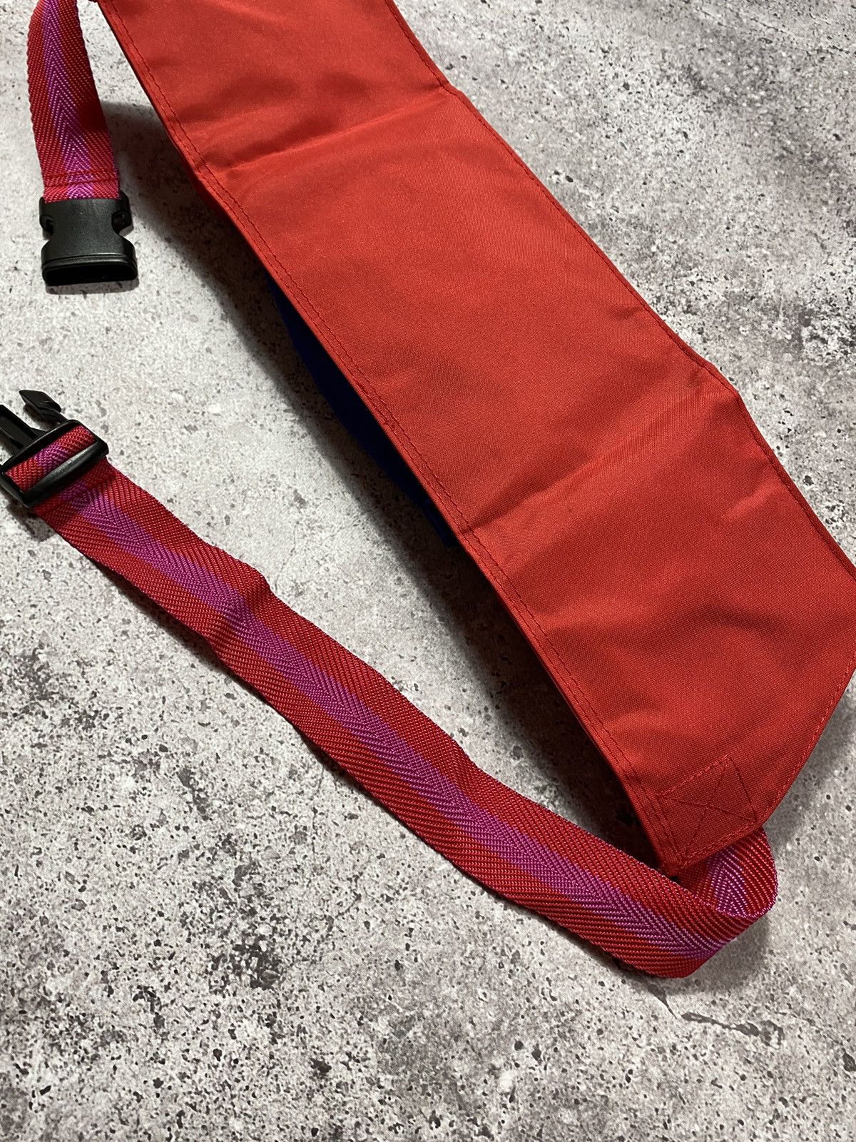 Salomon × Vintage Vintage SALOMON Gorpcore sling belt bag Y2K Size ONE SIZE - 10 Thumbnail