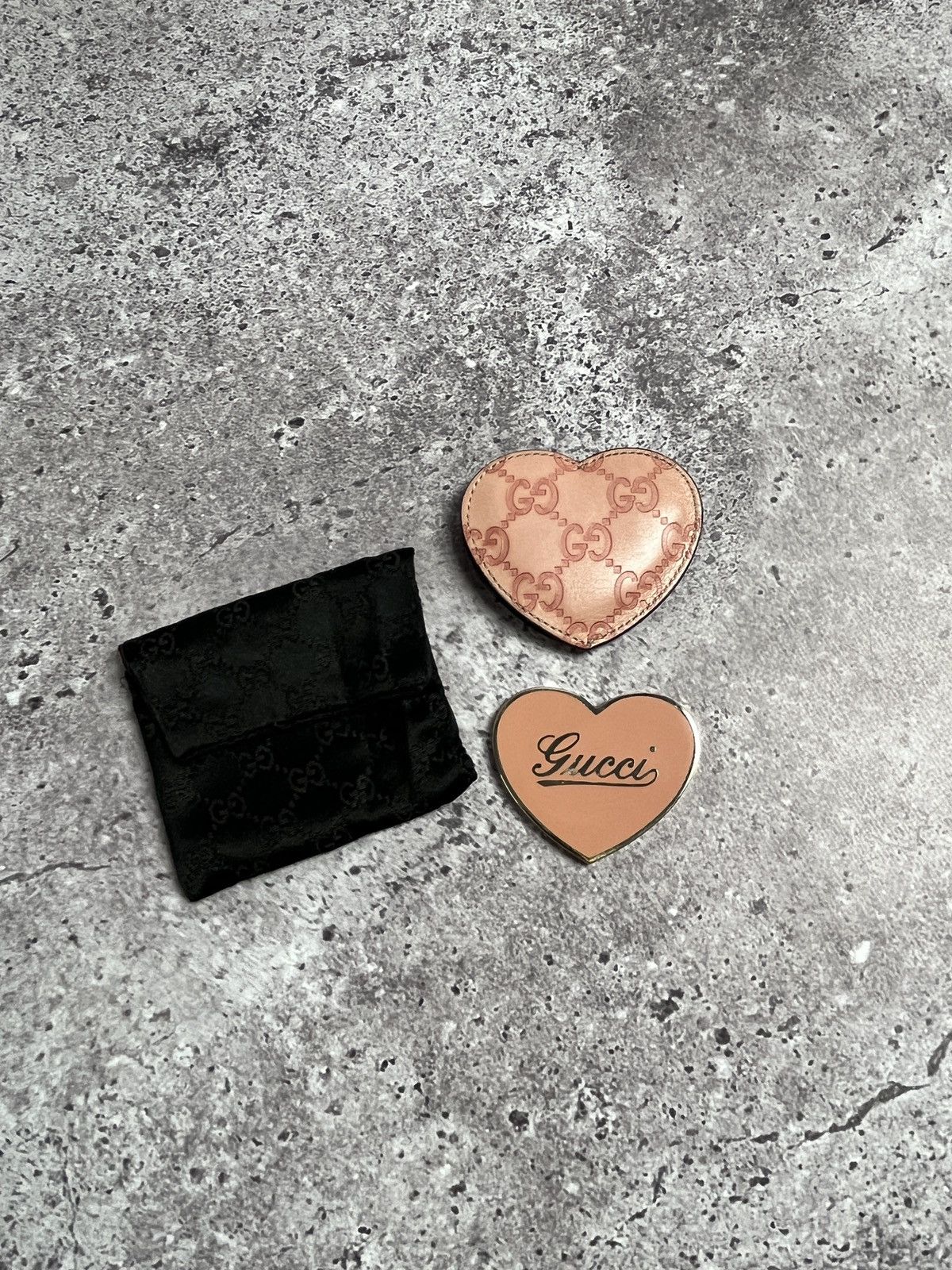 Gucci Gucci Heart Shaped Pocket Mirror With Leather Case Size ONE SIZE - 1 Thumbnail