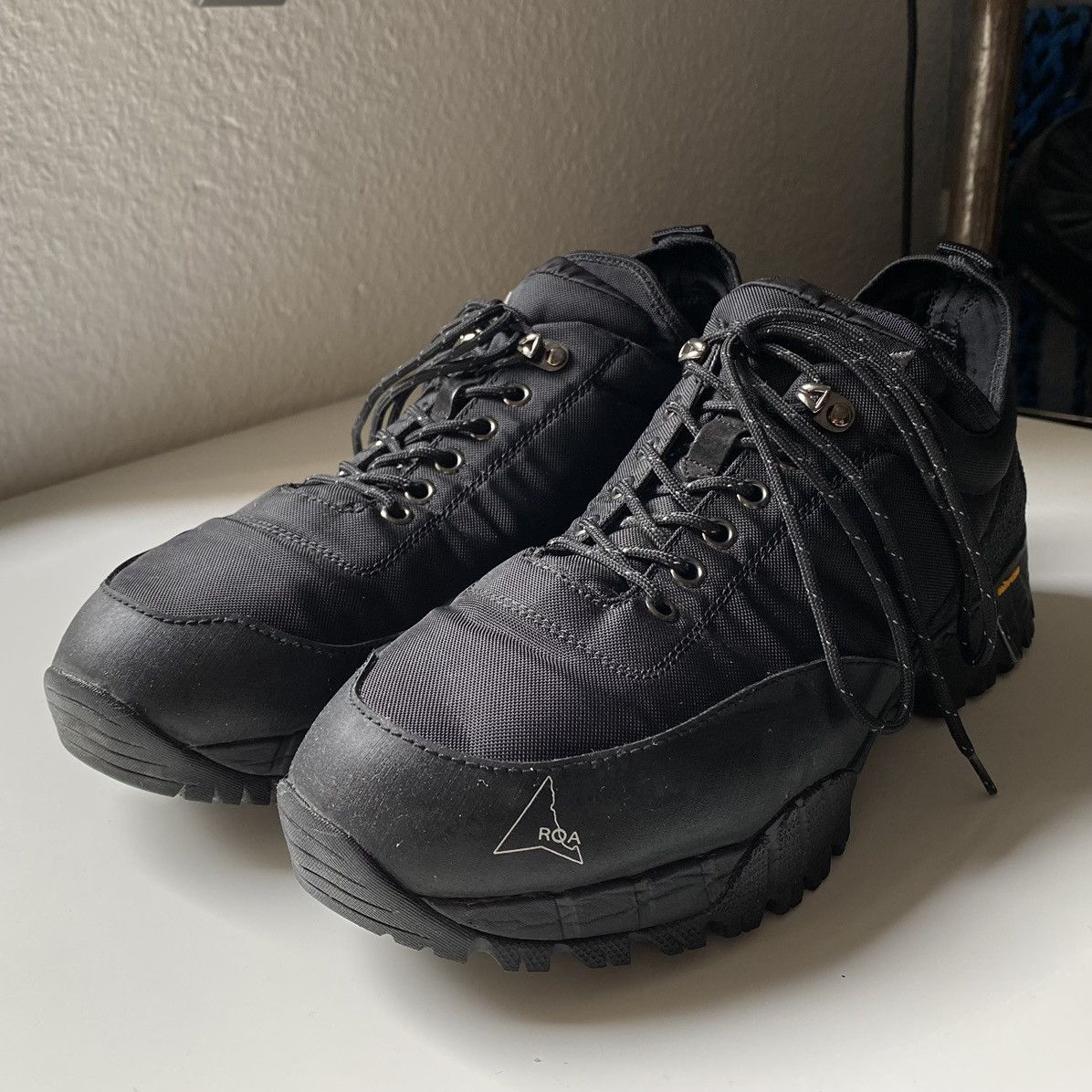 roa hiking shoes
