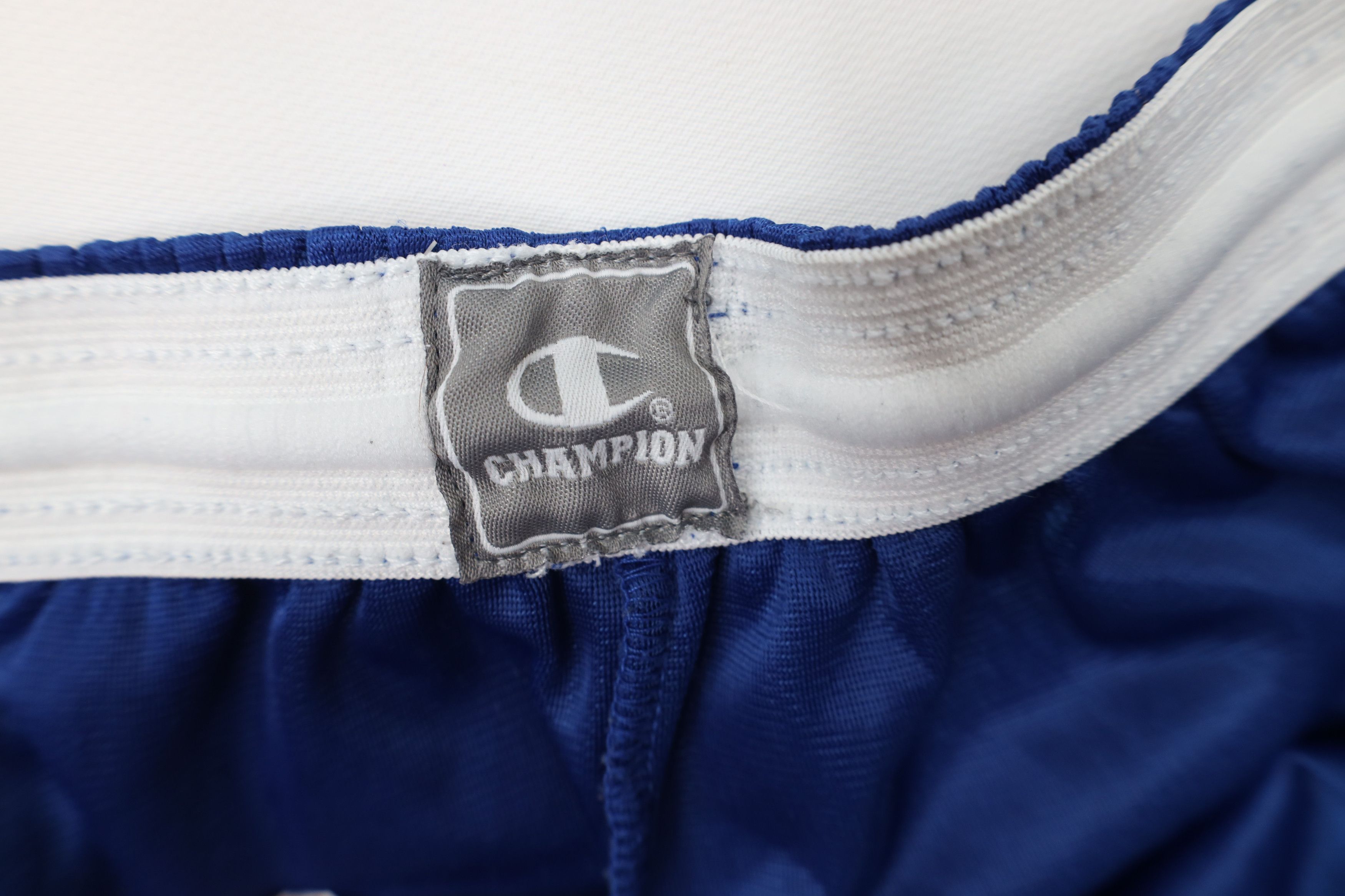 Champion Vintage Y2K Champion Logo Above Knee Mesh Shorts Royal Blue Size 38" / US 16 / IT 52 - 6 Thumbnail