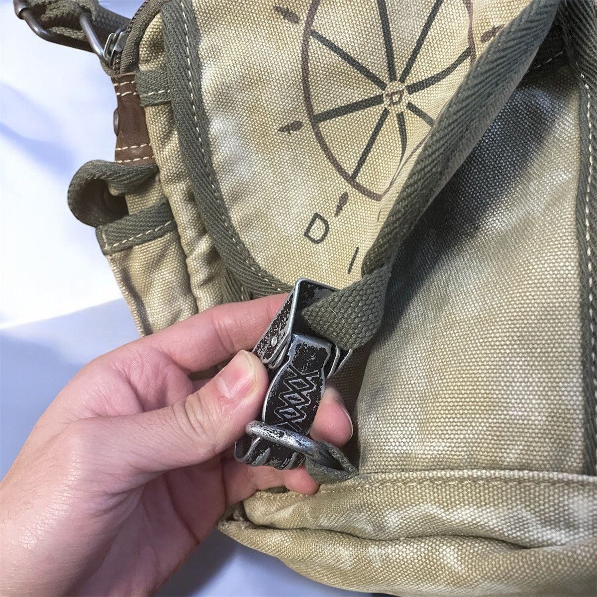 Diesel × Vintage Vintage Diesel Spare Parts Red Tag Bag Distressed Size ONE SIZE - 3 Thumbnail