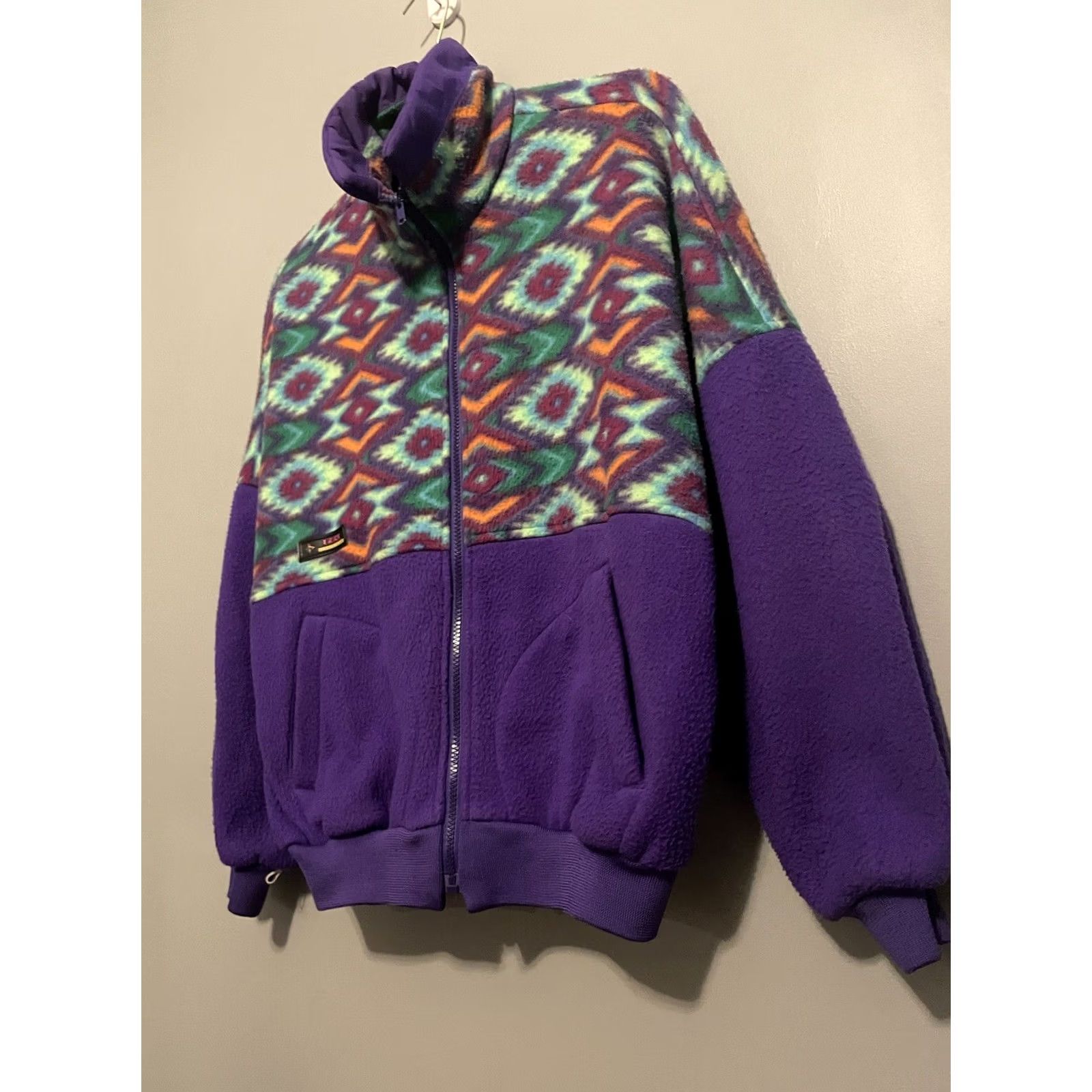Vintage VINTAGE Izzy Fleece Jacket Aztec Full Zip 80s 90s Size M Men Purple Ski Outdoor Sports Jacket Size US M / EU 48-50 / 2 - 4 Thumbnail