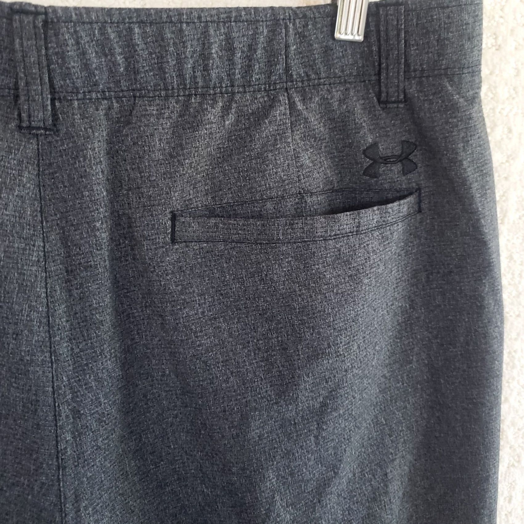 Under Armour Under Armour Shorts Mens 38 Gray Golf HeatGear Stretch Performance 36x10.5 Inseam 10.5 Size US 38 / EU 54 - 6 Thumbnail