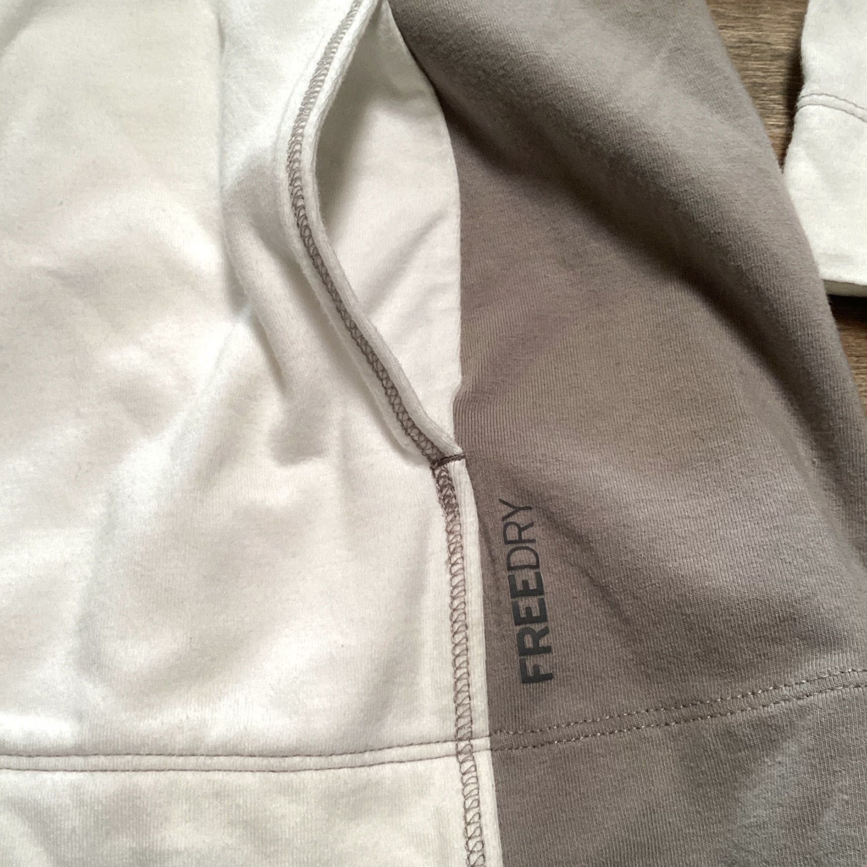Eddie Bauer VINTAGE Eddie Bauer Jacket Women XS White Gray Full Zip Hooded Active Regular Seasonal Outdoor Athleisure Pockets Size XS / US 0-2 / IT 36-38 - 5 Thumbnail