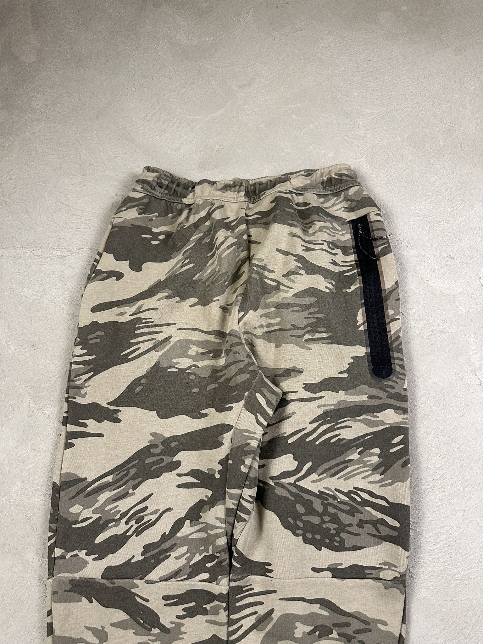 Nike Vintage Y2k Nike Tech Fleece Military Camo Drill Sweatpants Size US 32 / EU 48 - 9 Thumbnail