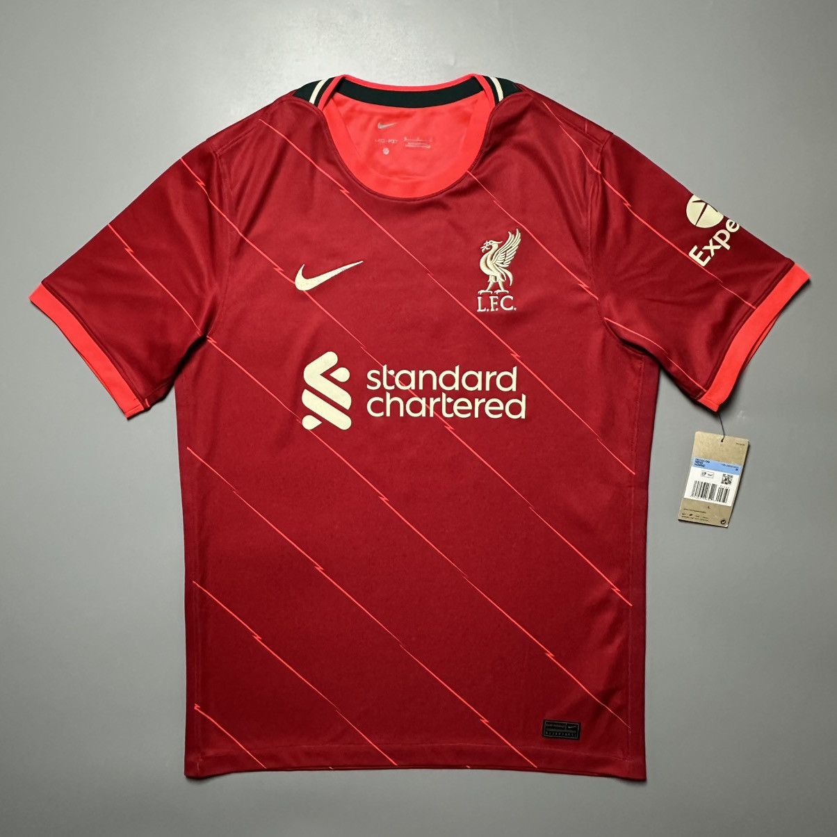 Nike LIVERPOOL NIKE 2021/2022 FOOTBALL HOME JERSEY #3 FABINHO Size US M / EU 48-50 / 2 - 2 Thumbnail