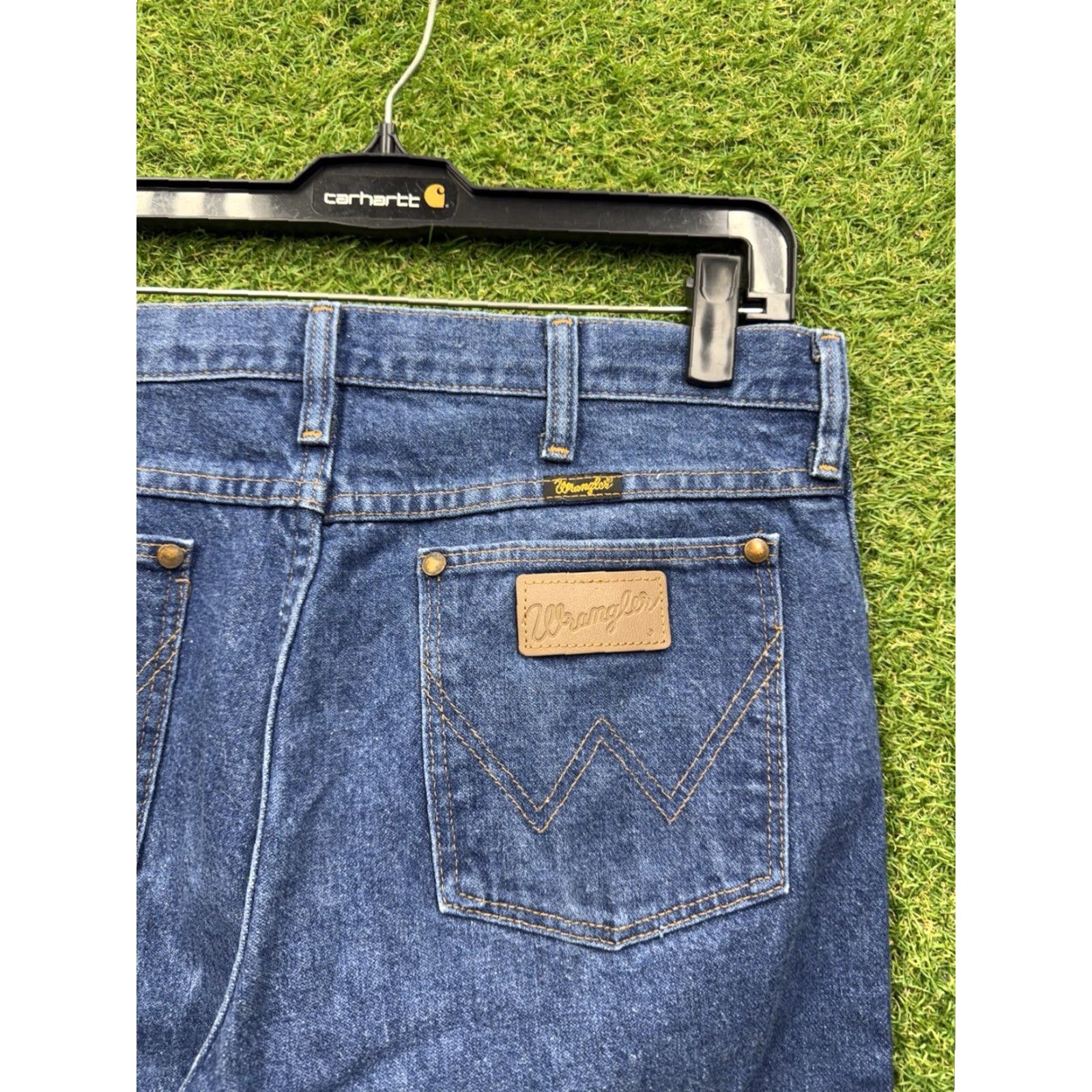 Wrangler Wrangler Jeans Mens 32x40 Slim Seat and Thigh Western Cowboy Cut 936 Denim Blue 5-Pocket Logo Collection Western Mens Jeans Size US 32 / EU 48 - 3 Thumbnail