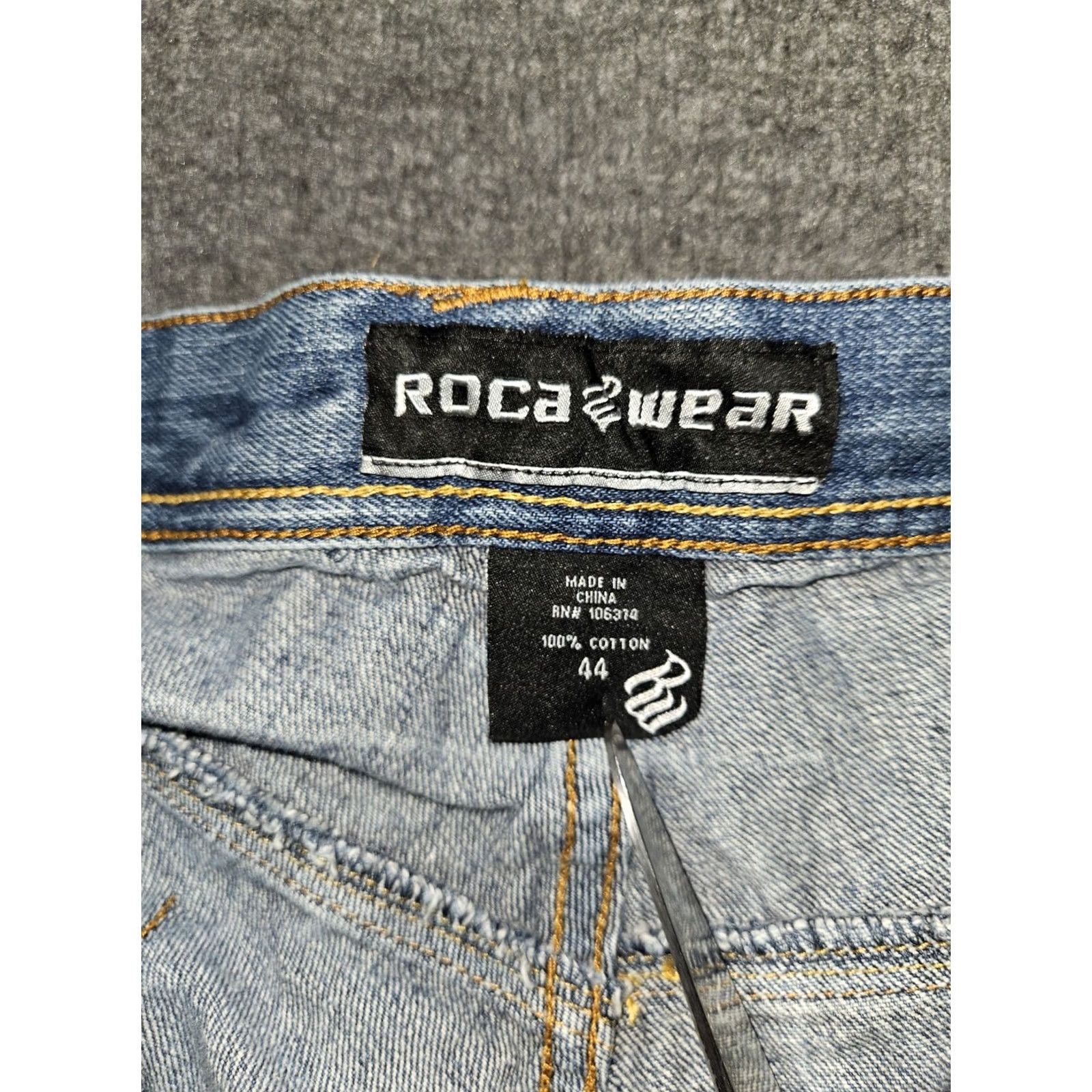 Rocawear VINTAGE Rocawear Baggy Jeans Mens 44x32 Blue High Rise 90s Hip Hop Y2K Wide-Leg Denim Pocket Distressed Easy Care Regular Size 44 Mens Size US 44 / EU 60 - 2 Thumbnail