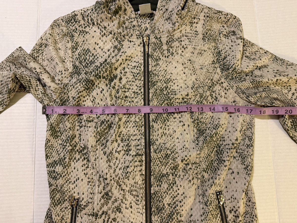 Chicos Chico’s Women Zenergy Zeema Olive Hooded Snakeskin Jacket Size XS / US 0-2 / IT 36-38 - 9 Thumbnail