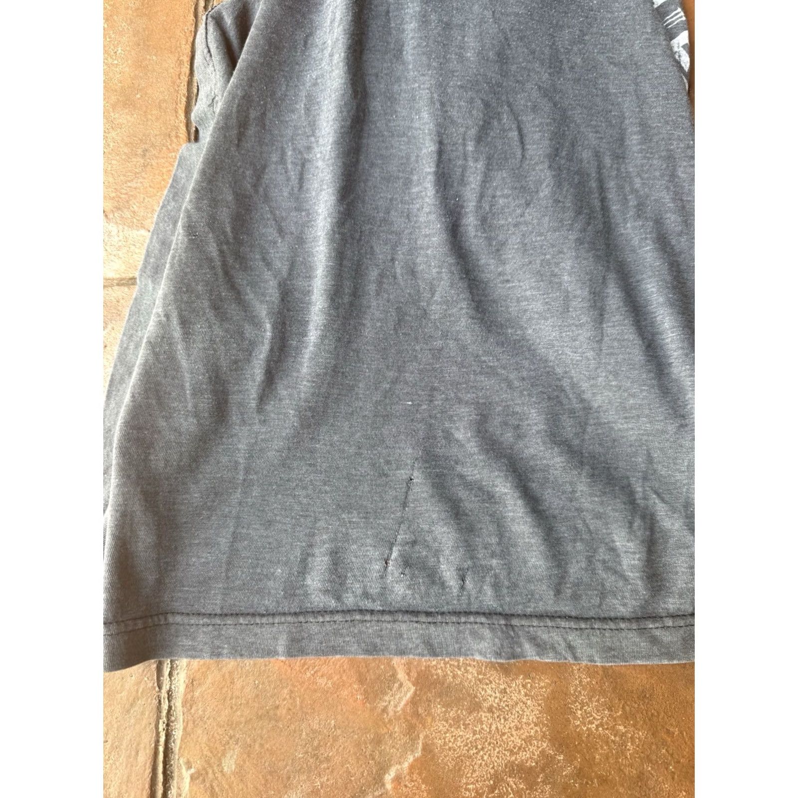 Vintage VINTAGE Monster Energy Skull Graphic T-Shirt Men’s Large Gray Cotton Crew Neck Short Sleeve Size US L / EU 52-54 / 3 - 5 Thumbnail