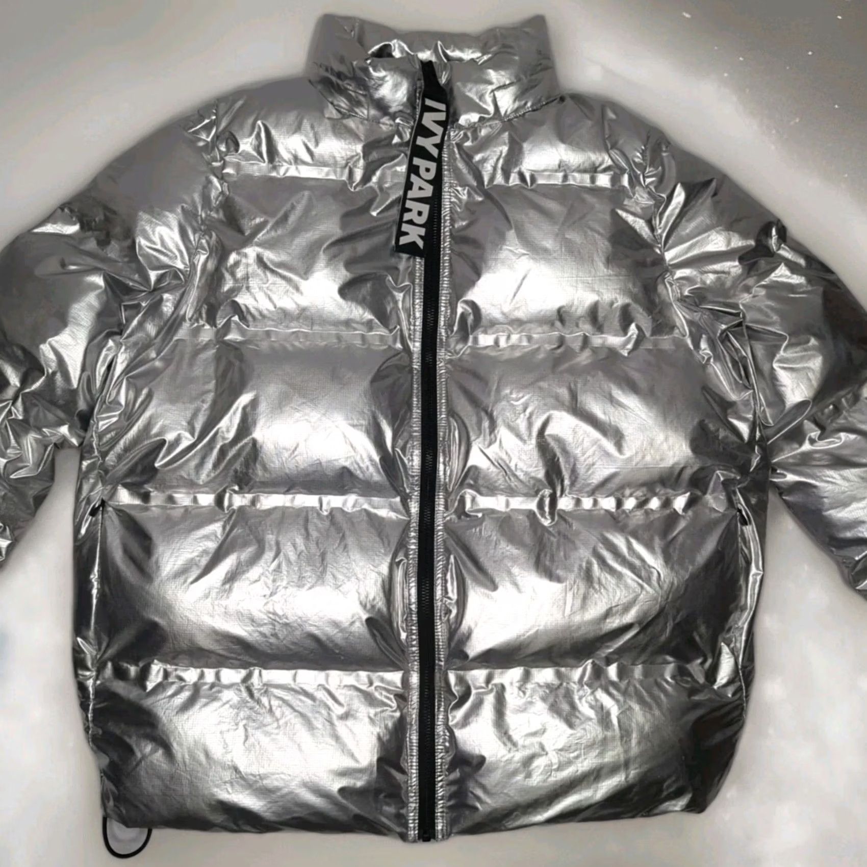 Ivy Park IVY PARK Jacket Silver Puffer Winter Zip Mid-Length Mens Small Womens Medium Size S / US 4 / IT 40 - 5 Thumbnail