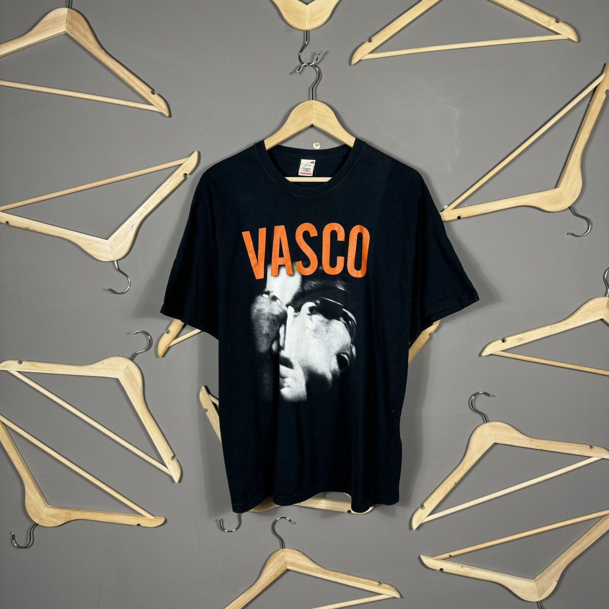 Band Tees Vasco Rossi Basta Poco Concert Tee 2007 Screen Stars Size US XL / EU 56 / 4 - 1 Thumbnail