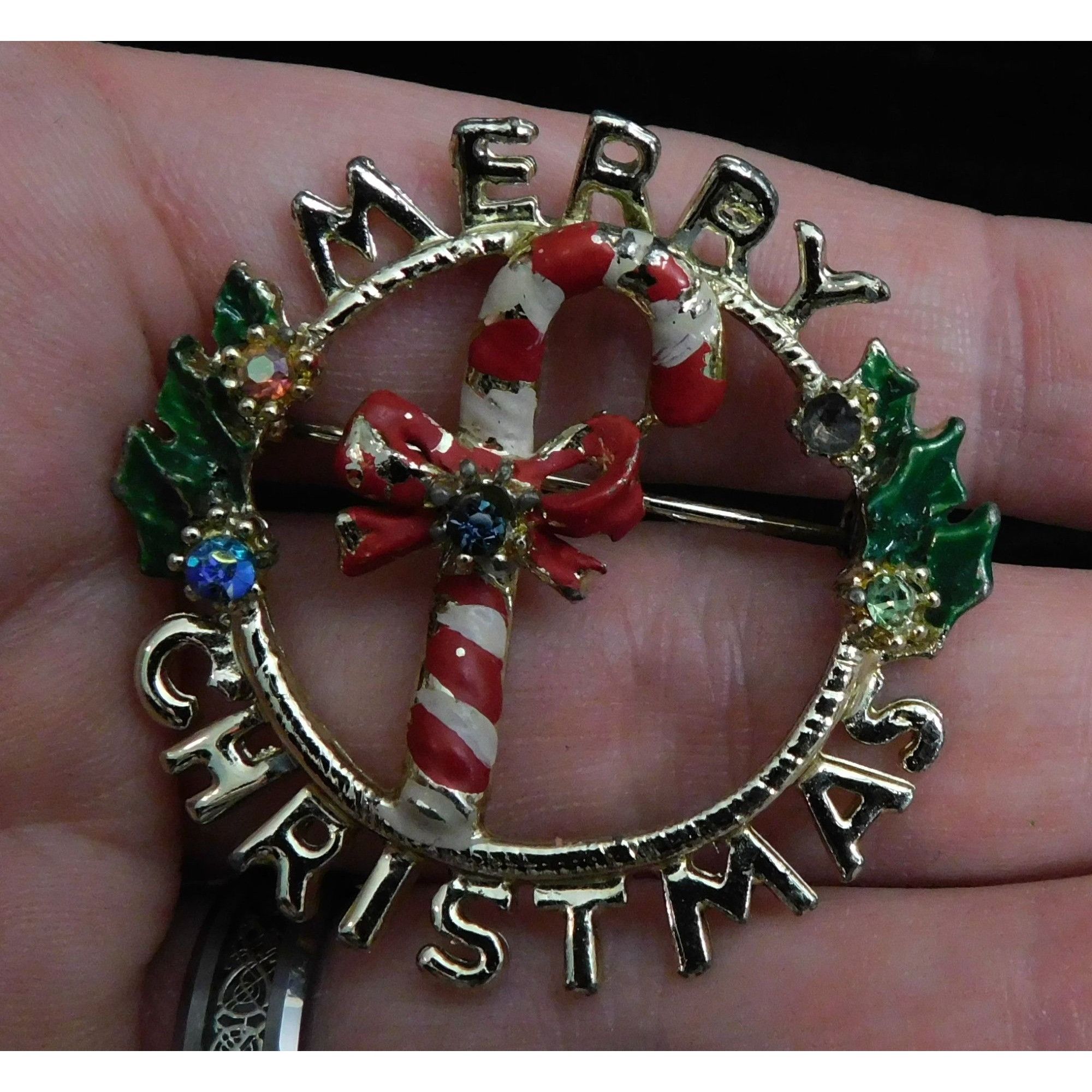 Other Vintage Merry Candy Cane Wreath Christmas Brooch Size ONE SIZE - 2 Thumbnail