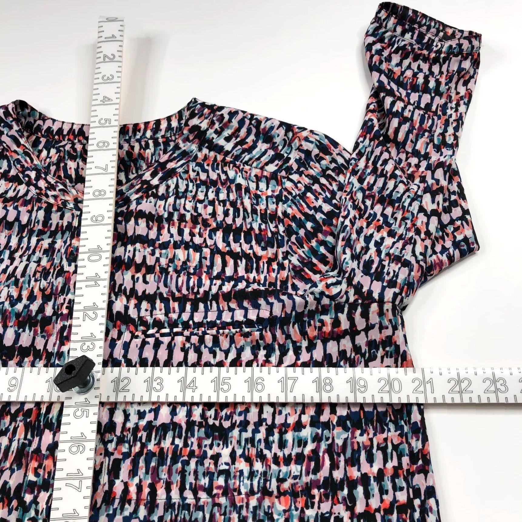 NYDJ NYDJ Blouse Multicolor Abstract Peasant Button 3/4 Sleeve Round Neck Smock Popover Knit Lightweight Casual Womens Medium Size M / US 6-8 / IT 42-44 - 4 Thumbnail