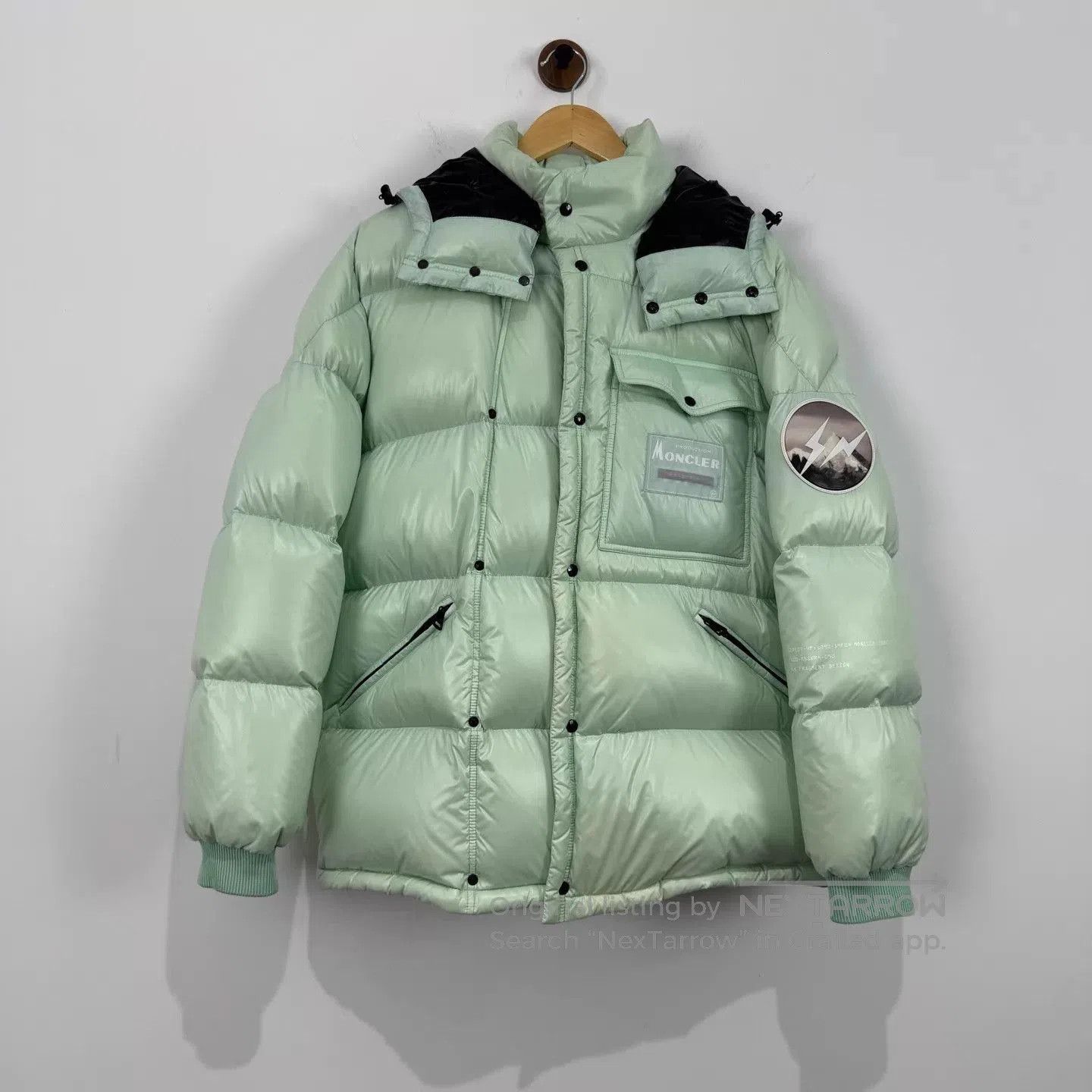 Moncler Green Puffer Jacket with Hood . Size US M / EU 48-50 / 2 - 1 Thumbnail