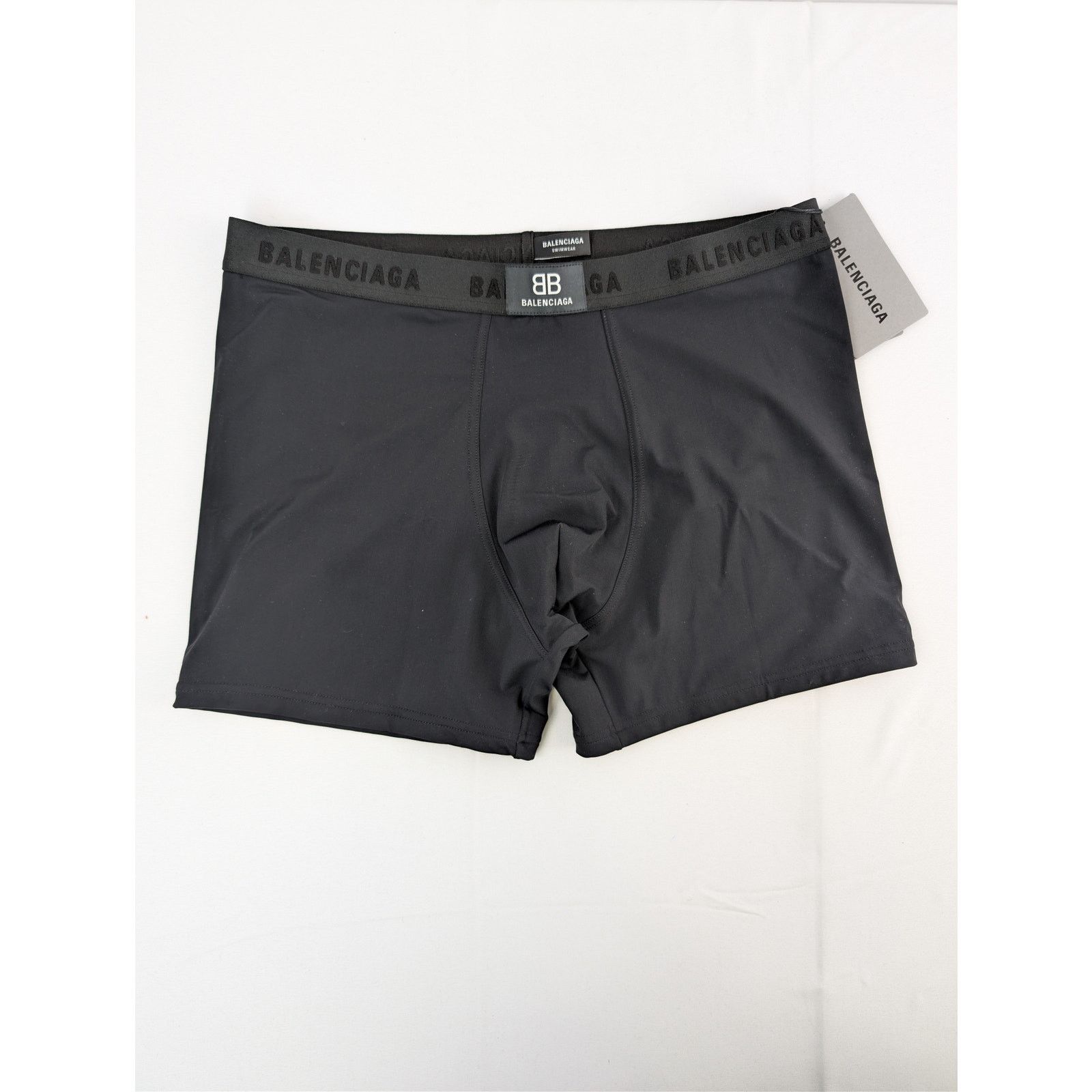 o1rshd1 Size: M / Swimwear Fitted Swim Trunks Short in Black