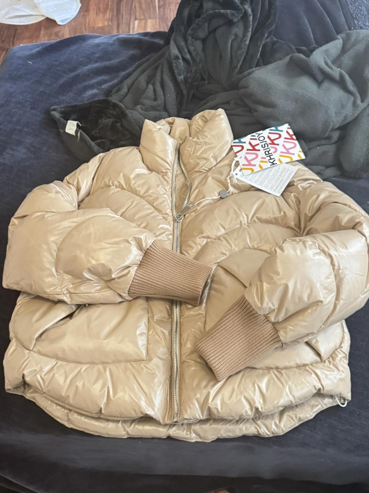 Khrisjoy Khrisjoy Corazon Shiny Beige Puffer Sz S Retail $2399 Size S / US 4 / IT 40 - 5 Thumbnail