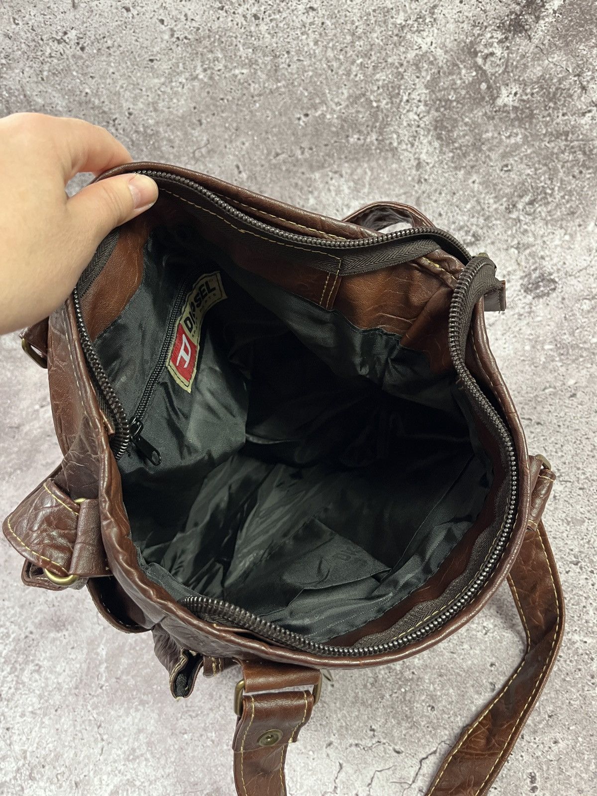 Diesel Diesel Faux Leather Shoulder Bag Multi Pocket Vintage Y2K Size ONE SIZE - 16 Thumbnail
