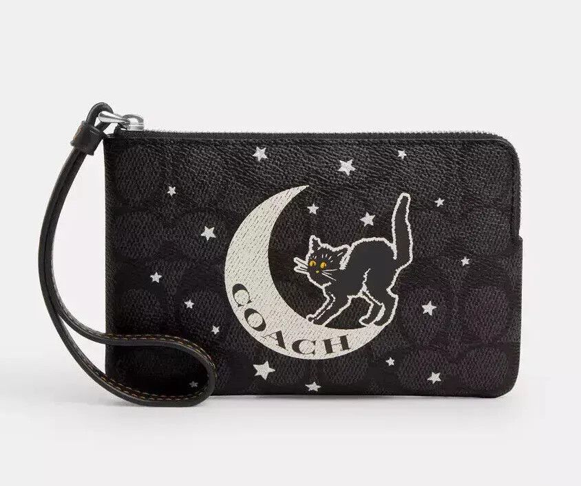 NWT COACH SIGNATURE HALLOWEEN ZIP 2024 WRISTLET