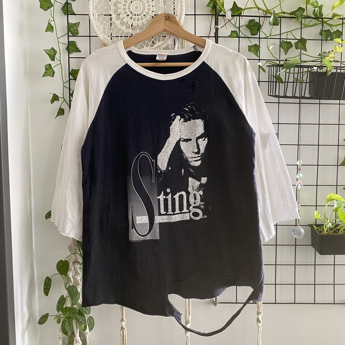 Band Tees Thrashed Faded Vintage Sting Rock Band ERD GRUNGE TEE Size US L / EU 52-54 / 3 - 1 Thumbnail