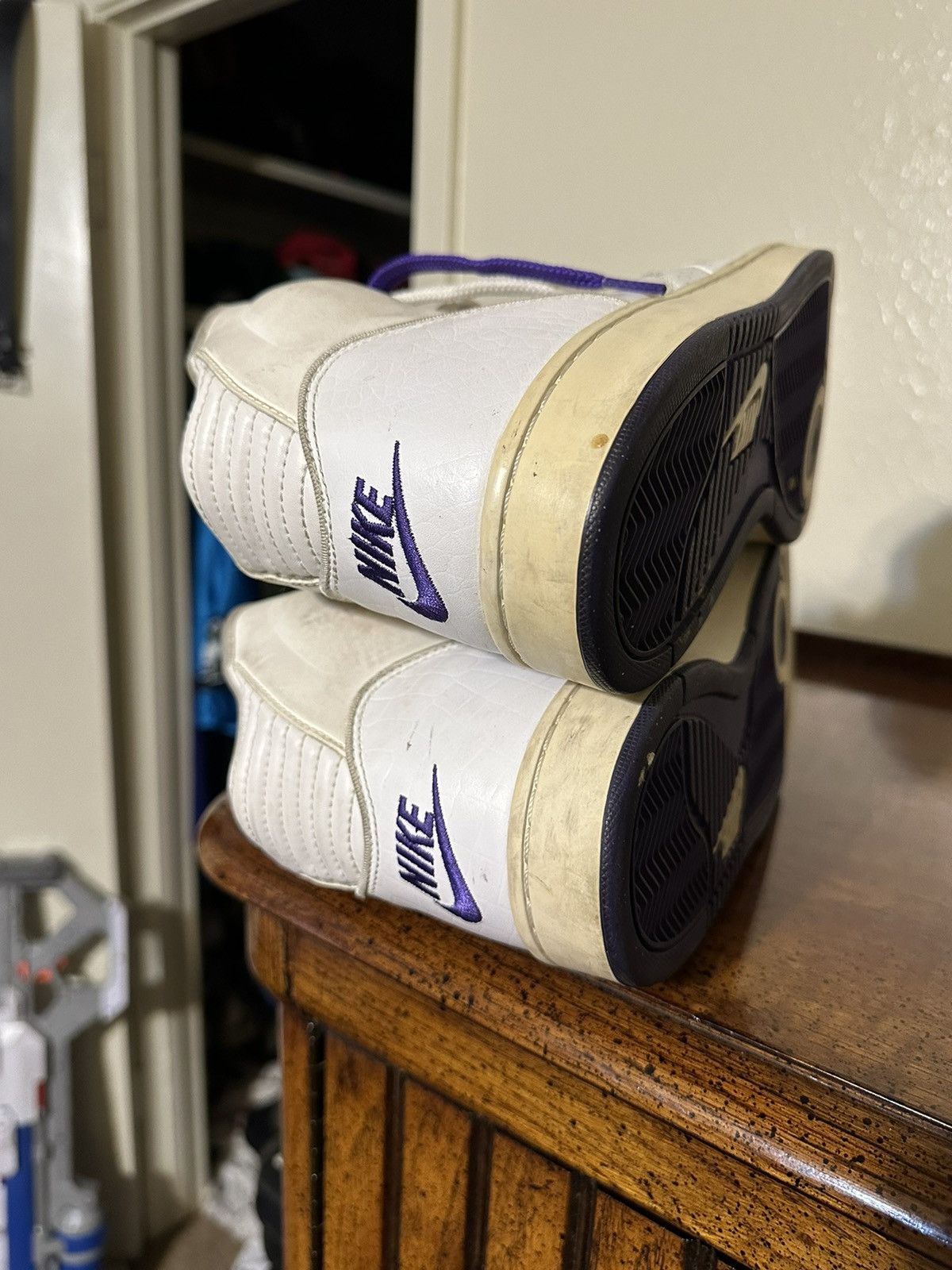 Nike × Vintage Vintage Nike Air Rt1 high “white & purple” 2009 size 11 Size US 11 / EU 44 - 7 Thumbnail