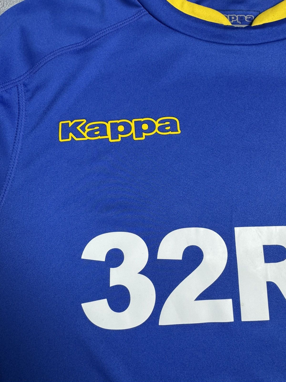 Kappa Leeds United 2016 2017 Away Shirt Soccer Jersey Kappa Size US L / EU 52-54 / 3 - 4 Thumbnail