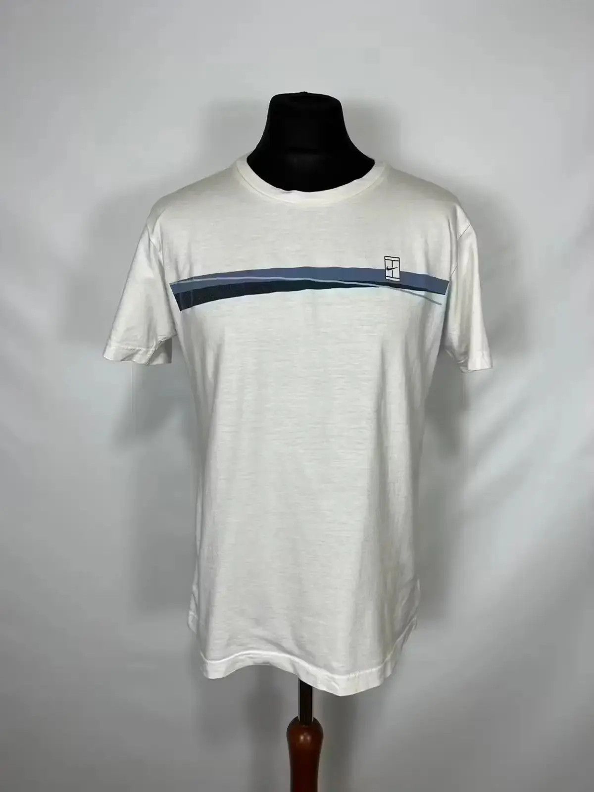 Nike Vintage Nike small swoosh logo tee small Size US S / EU 44-46 / 1 - 1 Thumbnail