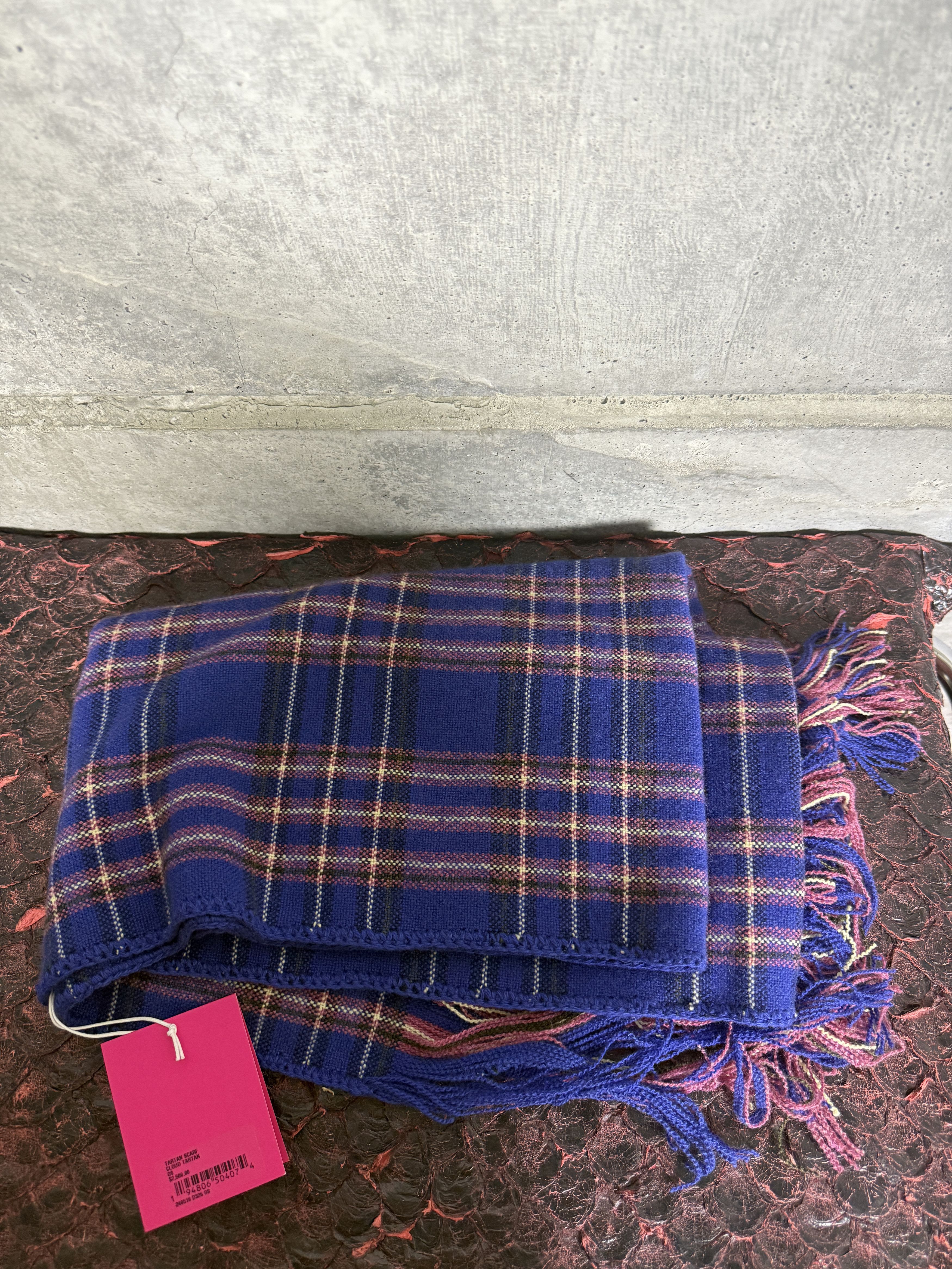 The Elder Statesman $2500 The Elder Statesman Cloud Tartan Cashmere Scarf Size ONE SIZE - 2 Thumbnail