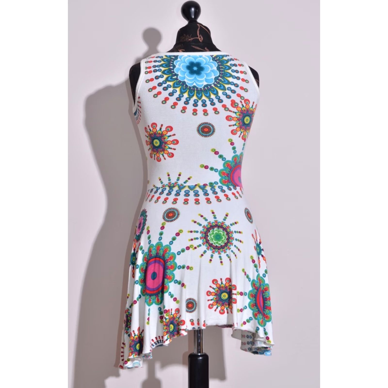 Desigual Desigual White Mini Dress Sleeveless Size 34 Womens Dress Casual Party/Cocktail Travel Spring Summer Size XXS / US 00 / IT 34 - 4 Thumbnail