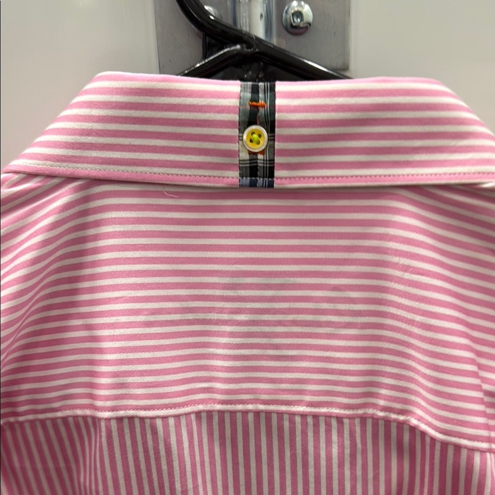 Robert Graham NWT Robert Graham Pink Striped Men's Shirt Size L Size US L / EU 52-54 / 3 - 10 Thumbnail