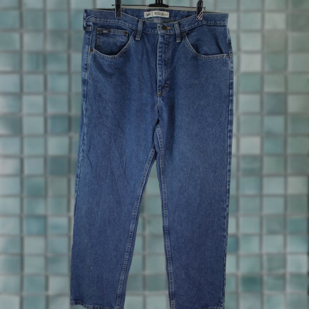 Lee Lee Jeans Main Selling Point Regular Fit Denim Straight Leg High Rise Blue 36x32 Mens Jeans 90s Color Blue Size 36x32 Mens Size US 36 / EU 52 - 1 Thumbnail