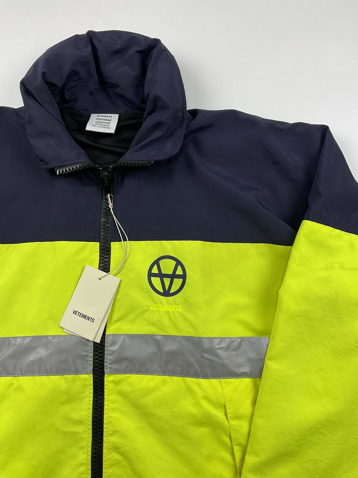 Vetements Vetements F/W'19 Hi Vis Anarchy Parka Jacket Size US S / EU 44-46 / 1 - 7 Thumbnail