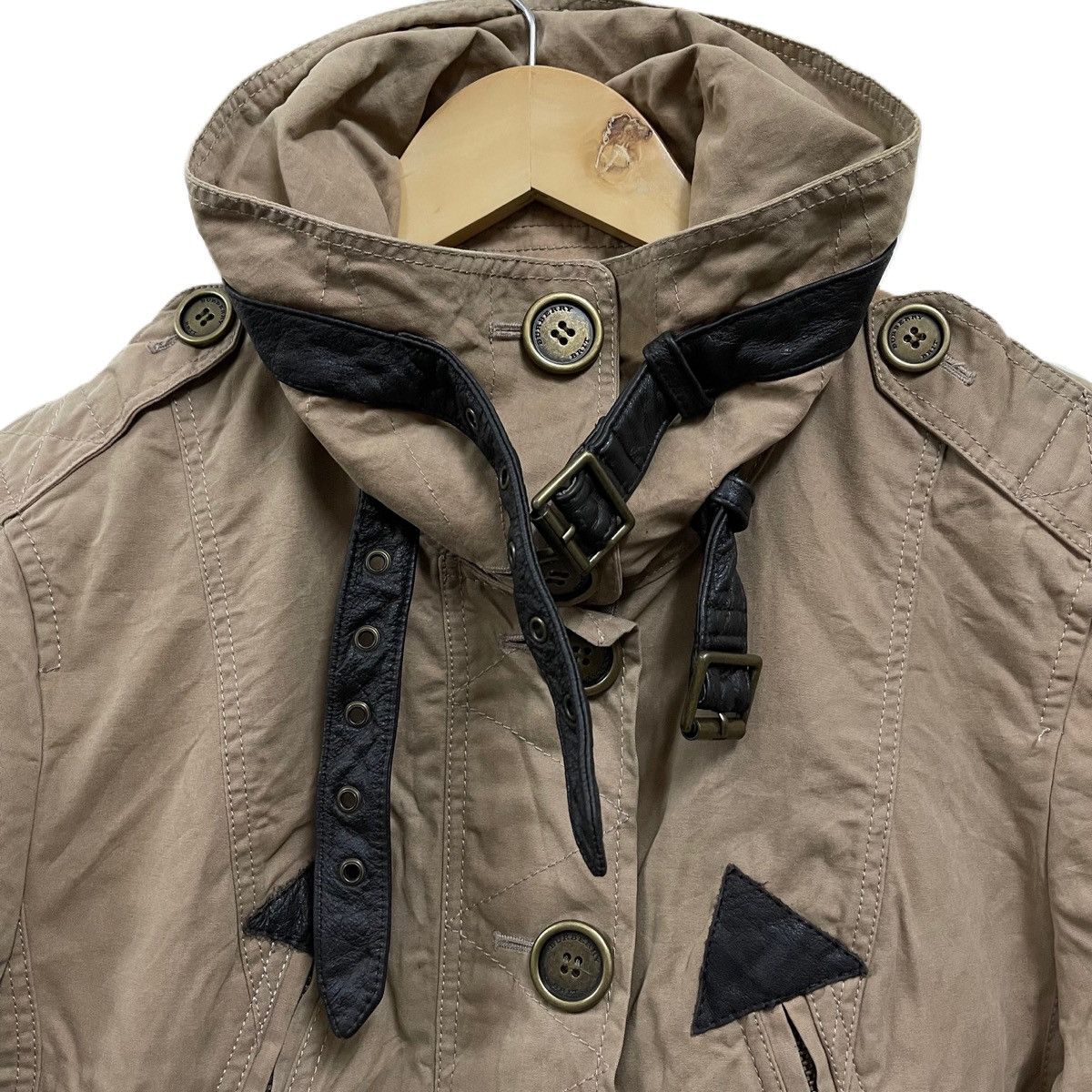 Burberry Burberry Brit Cropped Jacket Leather Strap Size M / US 6-8 / IT 42-44 - 4 Thumbnail