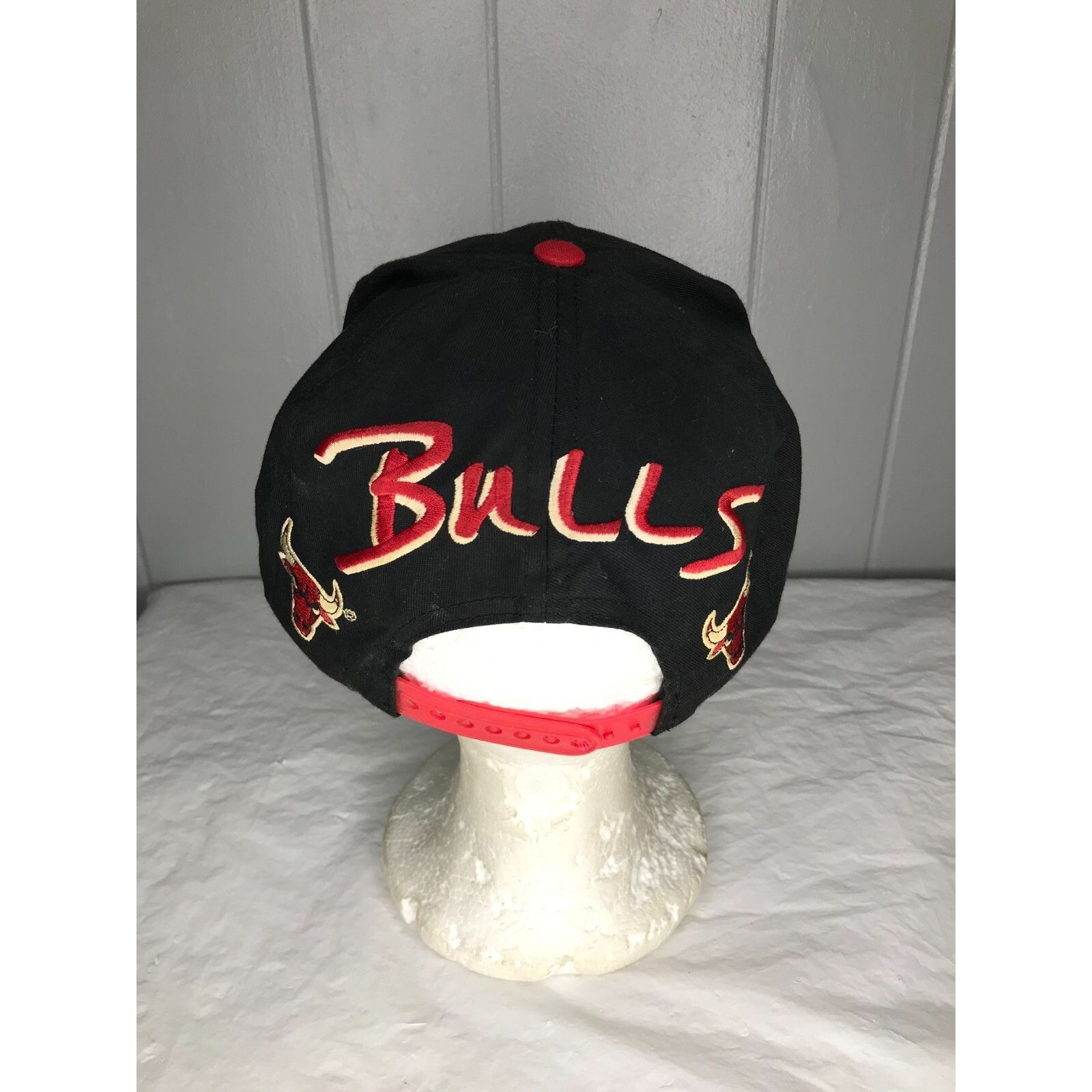 NBA × Vintage Vintage Chicago Bulls SnapBack Hat NBA Champ Hat Back Talk S Size ONE SIZE - 2 Thumbnail