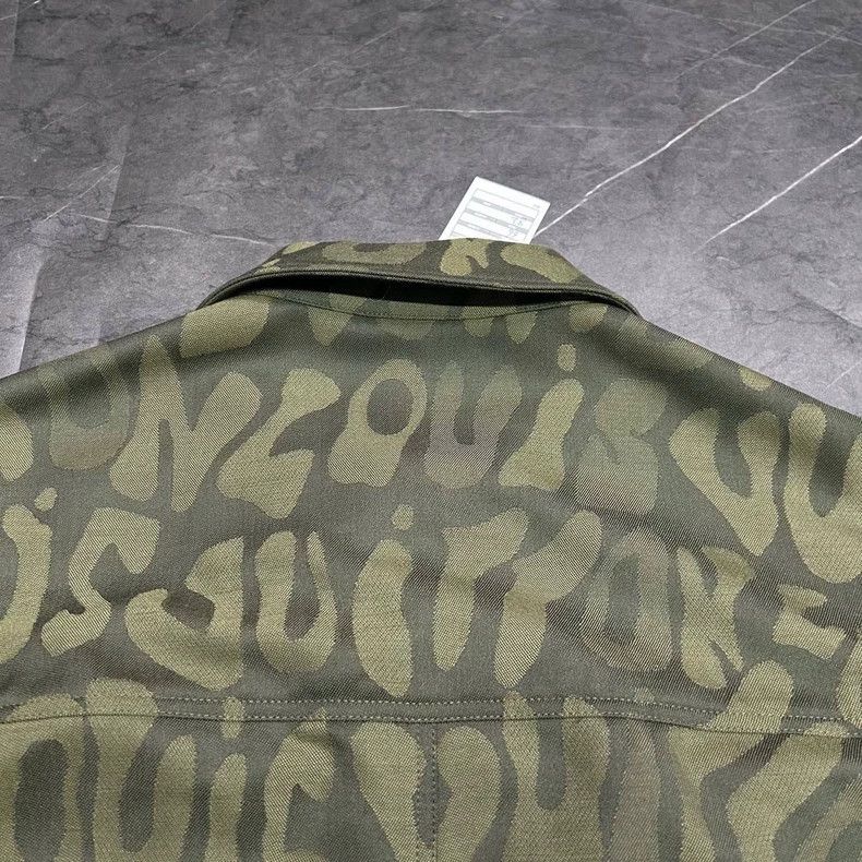 Louis Vuitton Louis Vuitton Army Green Bullet Screen Full of Jacket Size US L / EU 52-54 / 3 - 6 Thumbnail