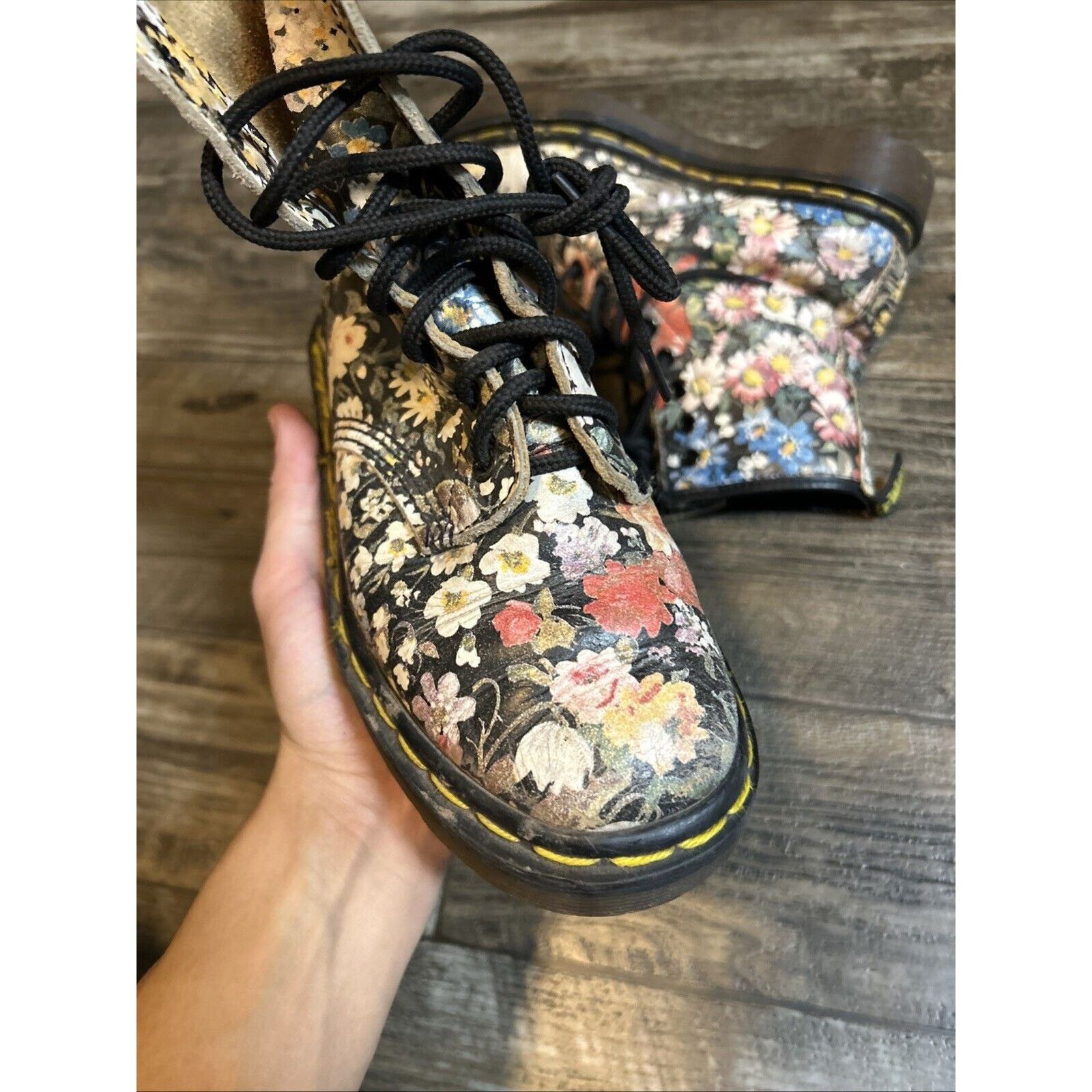 Dr. Martens RARE VTG Dr. Martens Dark Floral Lace Up Eyelet Boot Women Size US 5 / IT 35 - 3 Thumbnail
