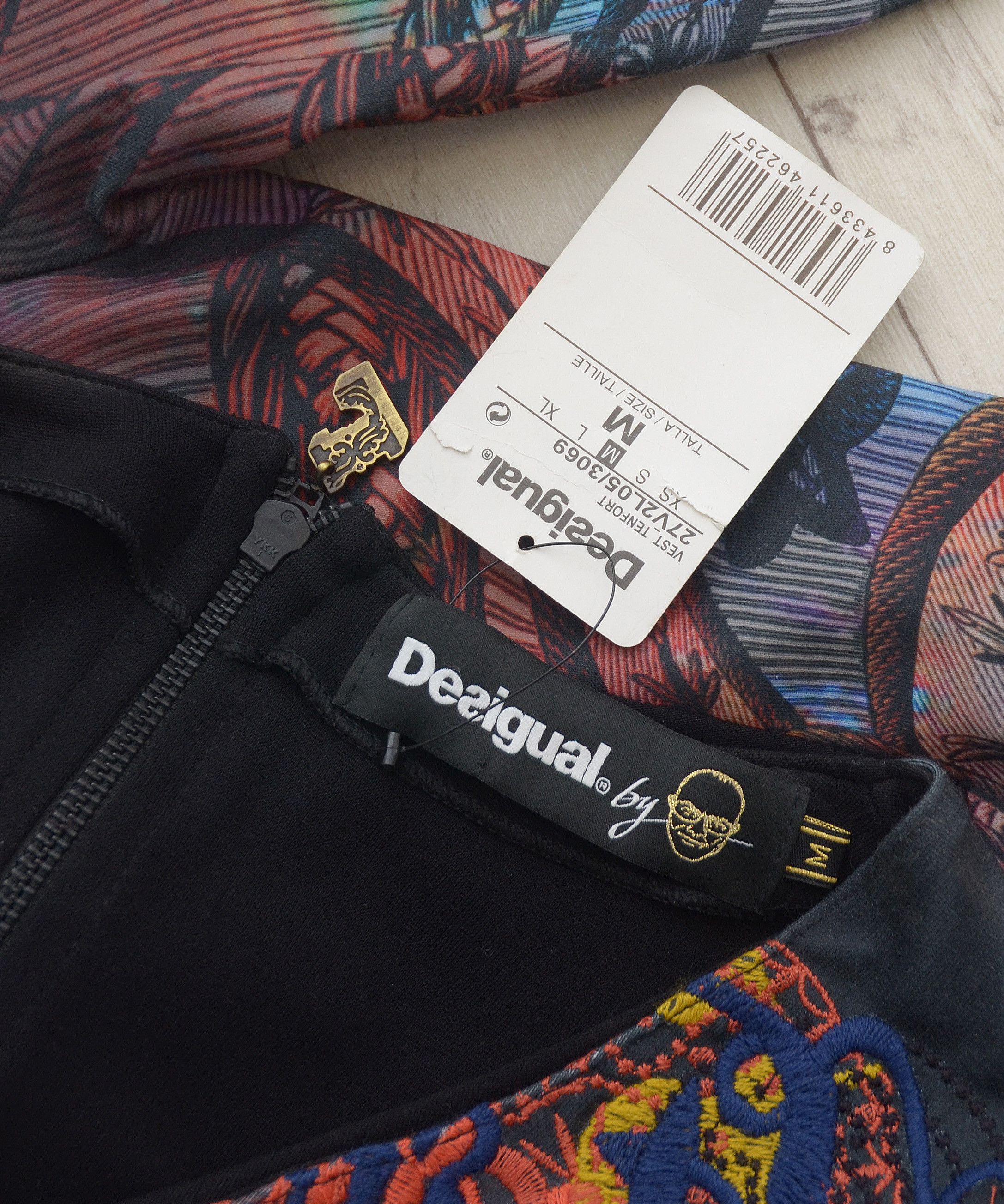 Desigual Avant-Garde Desigual Jean Paul Gaultieresque Style Dress Size M / US 6-8 / IT 42-44 - 13 Thumbnail