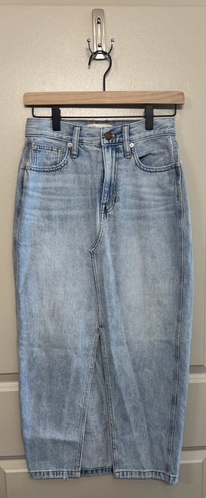 Madewell Madewell denim midi skirt Size 23" - 1 Thumbnail