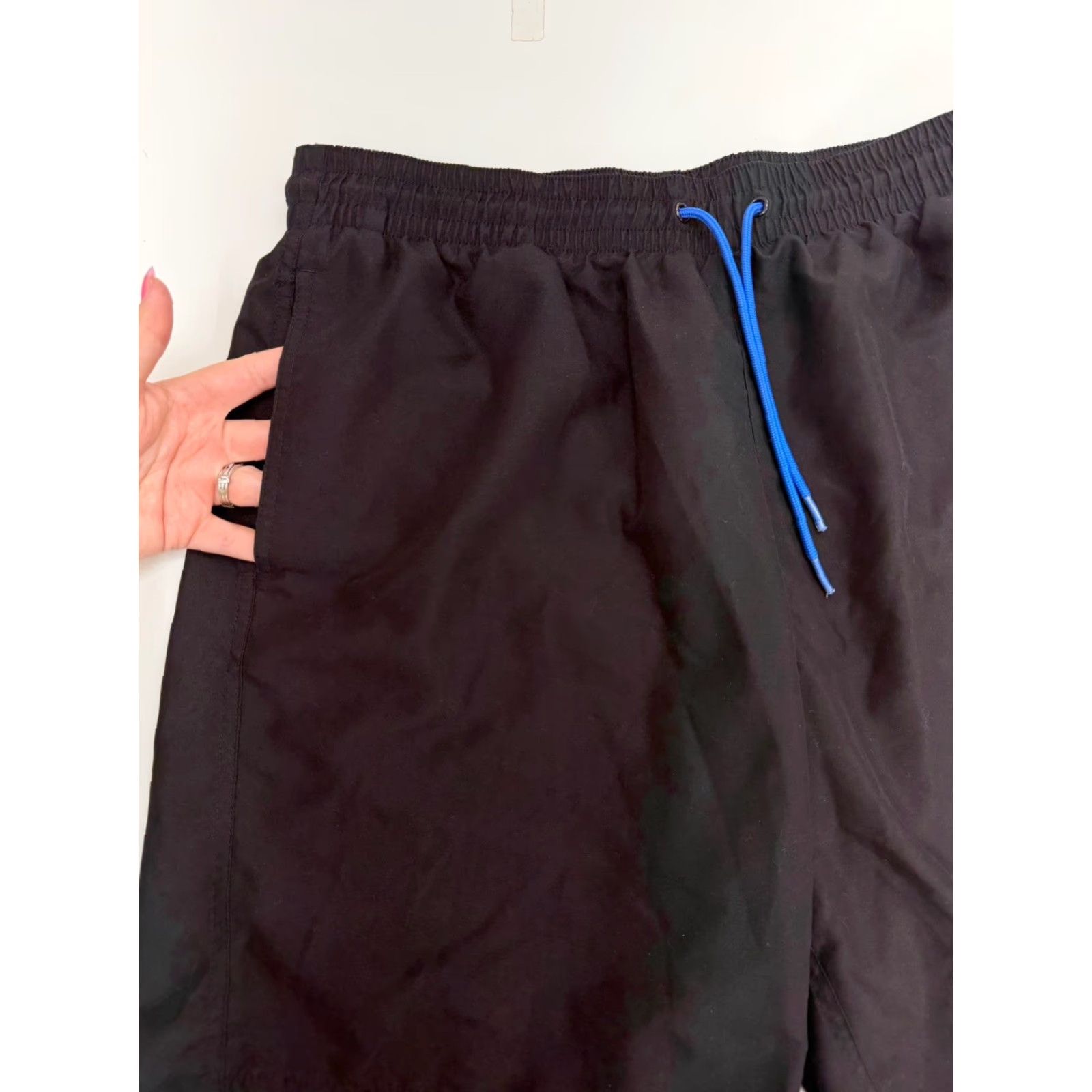 Old Navy Old Navy Swim Shorts Mens L Black Lined Drawstring Pull On Size US 33 - 2 Thumbnail