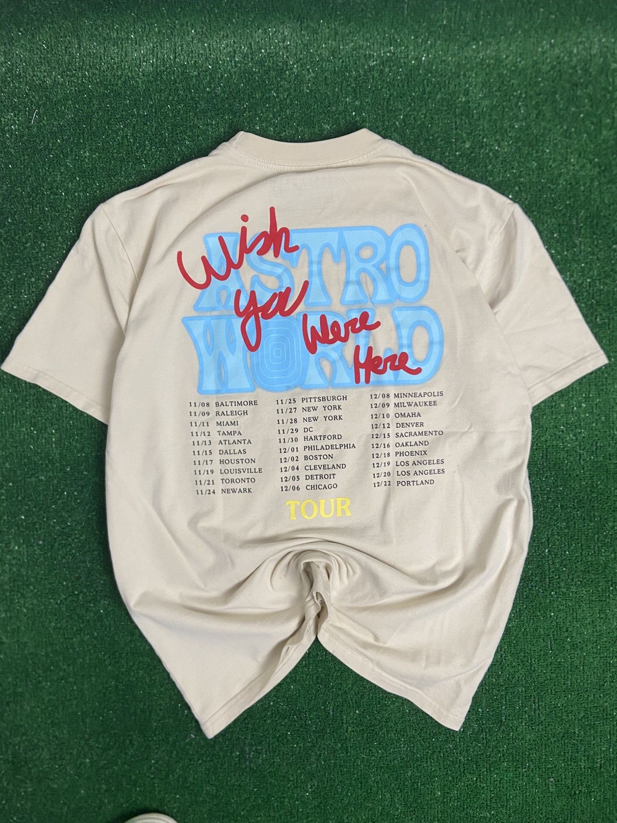 Other Travis Scott Astroworld Tour Tee – Authentic Rare Merch Size US L / EU 52-54 / 3 - 5 Thumbnail