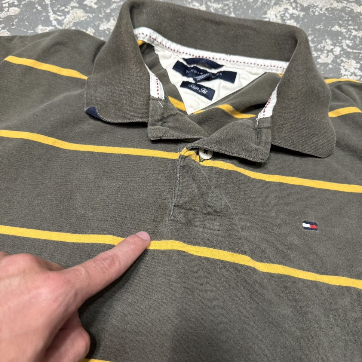 Vintage Vintage Tommy Hilfiger Brown Yellow Striped Polo Tshirt Size US M / EU 48-50 / 2 - 6 Thumbnail