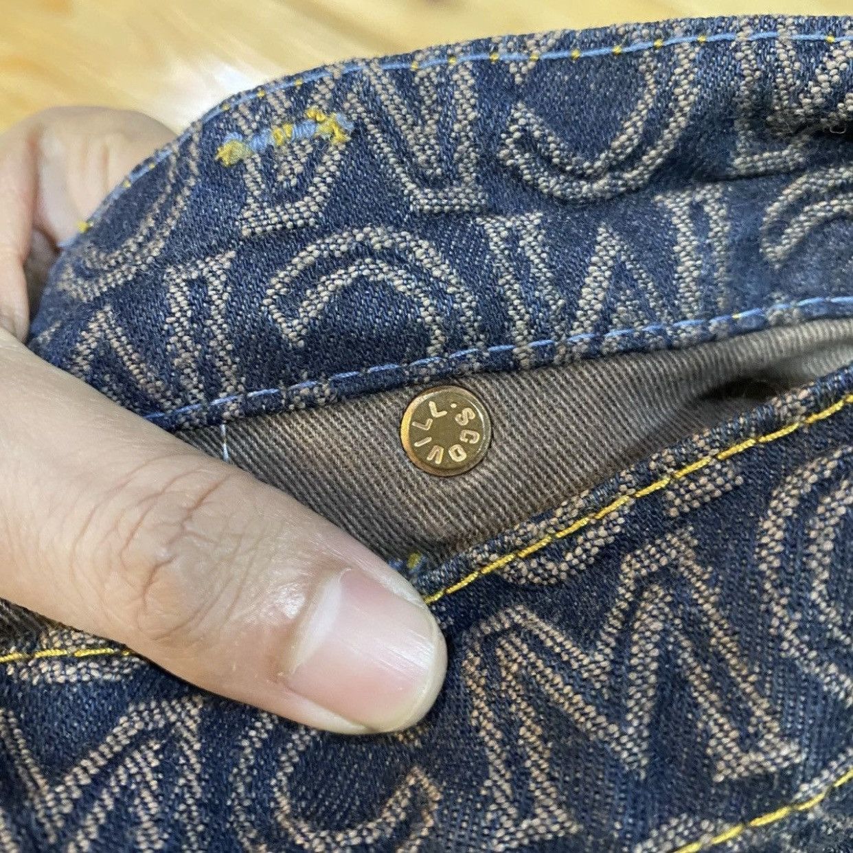 MCM Vintage MCM Monogram All Over Print Denim Pants Black/Grey Size US 26 / EU 42 - 13 Thumbnail