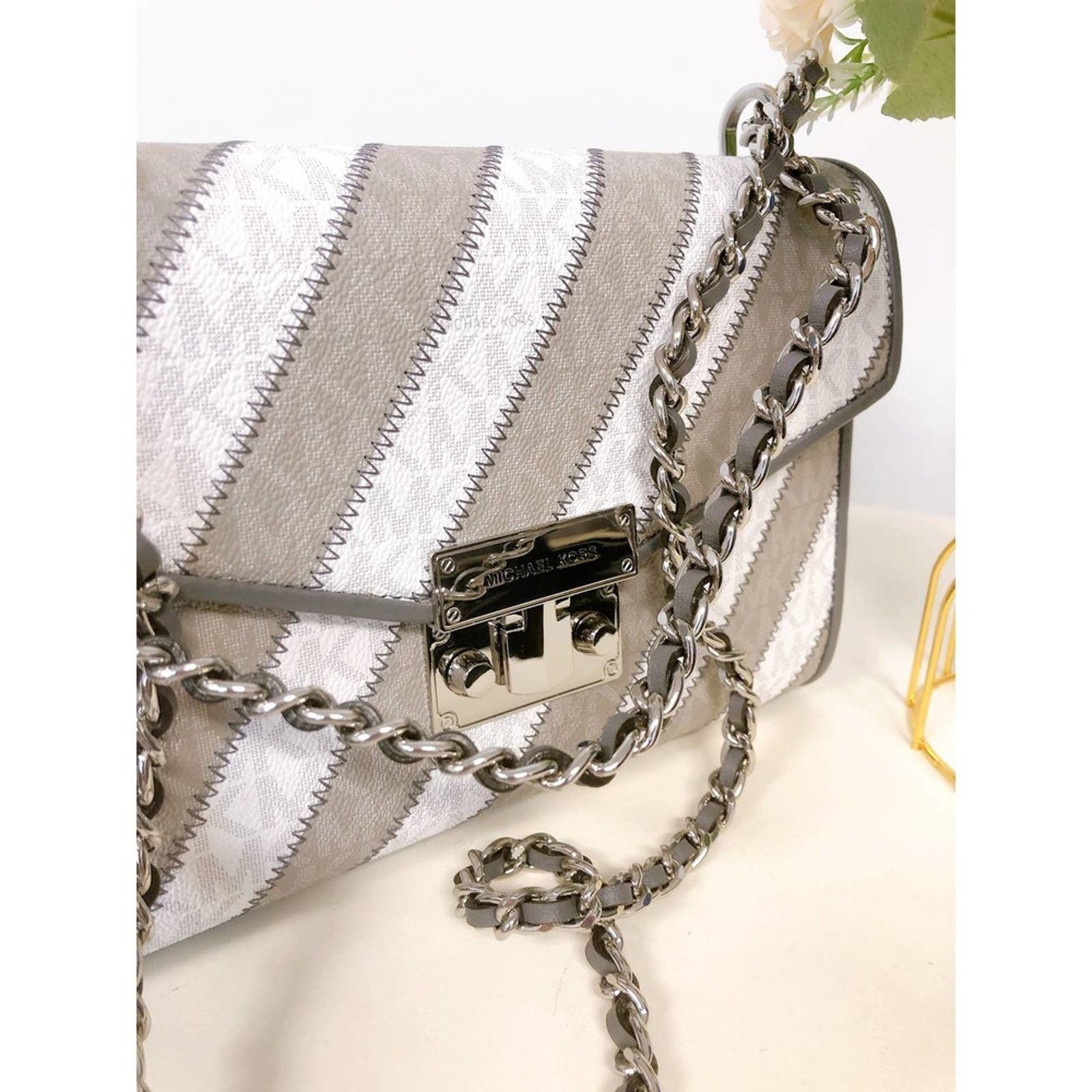 Michael Kors Michael Kors 35F0SX0L2L Rose Striped Sig MD Flap Shoulder Size ONE SIZE - 7 Thumbnail