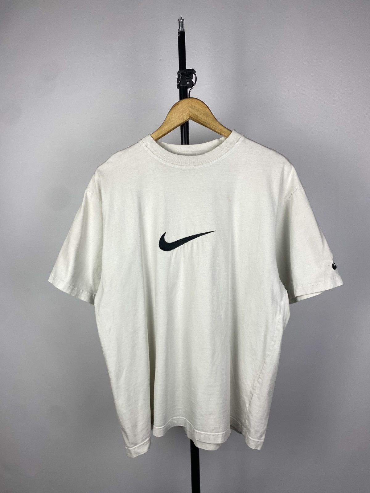 Nike × Vintage 90s Nike Swoosh Vintage Y2K Retro Tn Tee T-Shirt Size US L / EU 52-54 / 3 - 1 Thumbnail