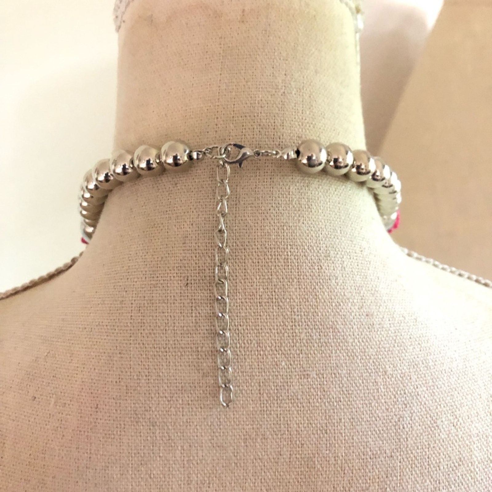 Jewelry Bold hot pink twisted seed bead chocker necklace Size ONE SIZE - 4 Thumbnail