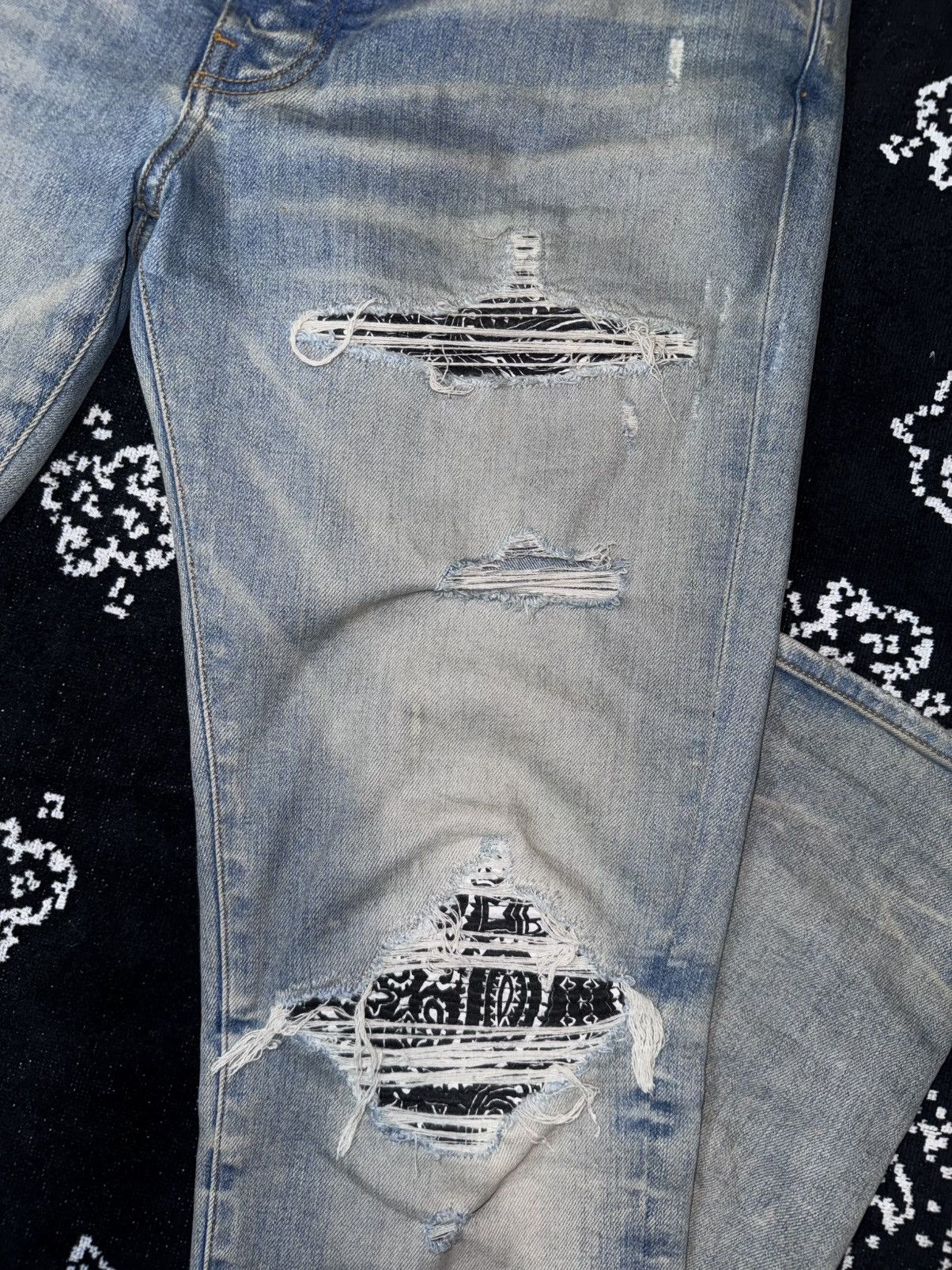 Amiri AMIRI MX1 BANDANA PATCH JEANS Size US 33 - 5 Thumbnail